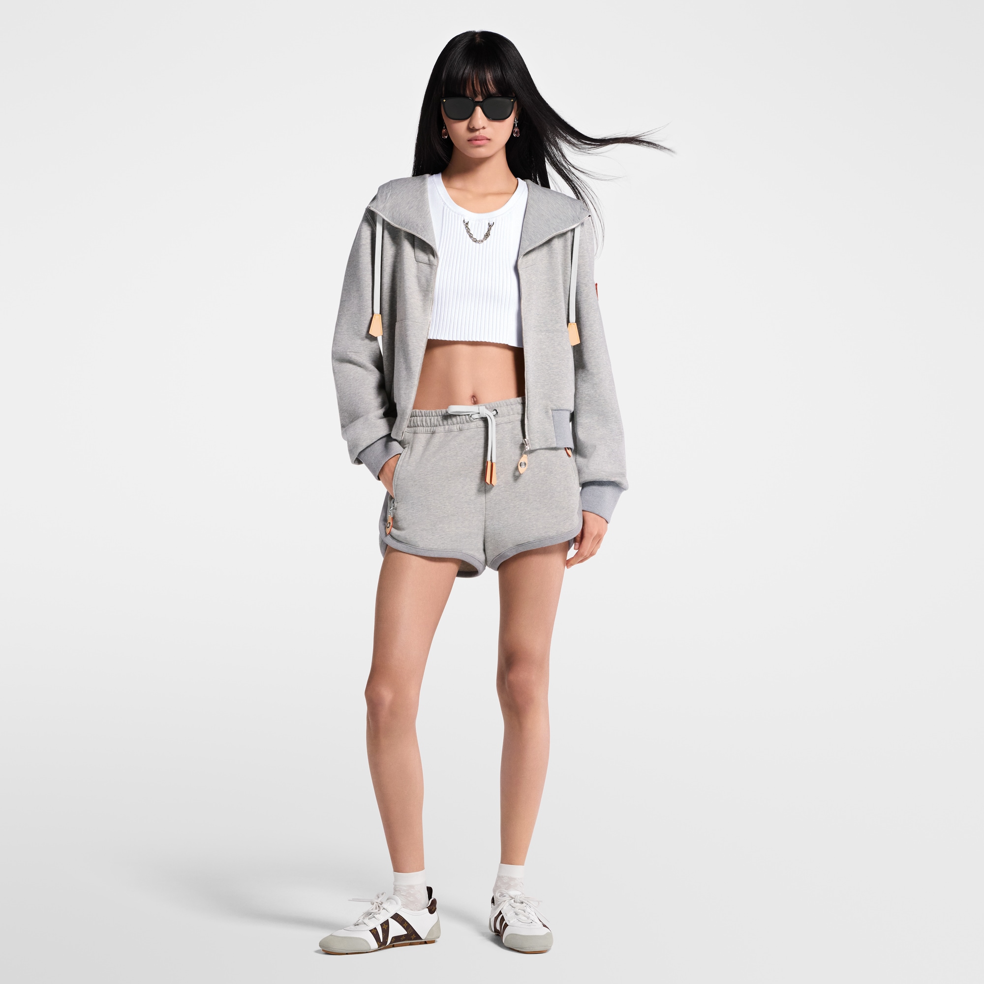 Hoodie mit Akzent aus Leder  Damen Ready to Wear Tops | LOUIS VUITTON (Zoom)