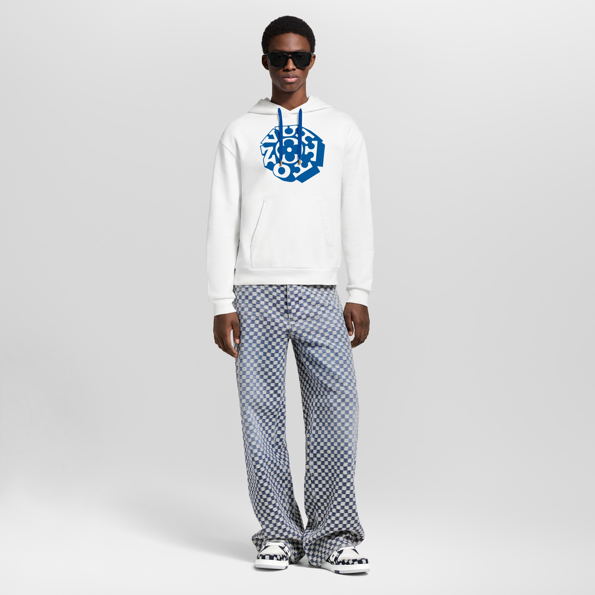 Hoodie mit gedruckter Signatur  Herren Ready to Wear T-Shirts und Poloshirts | LOUIS VUITTON (Zoom)