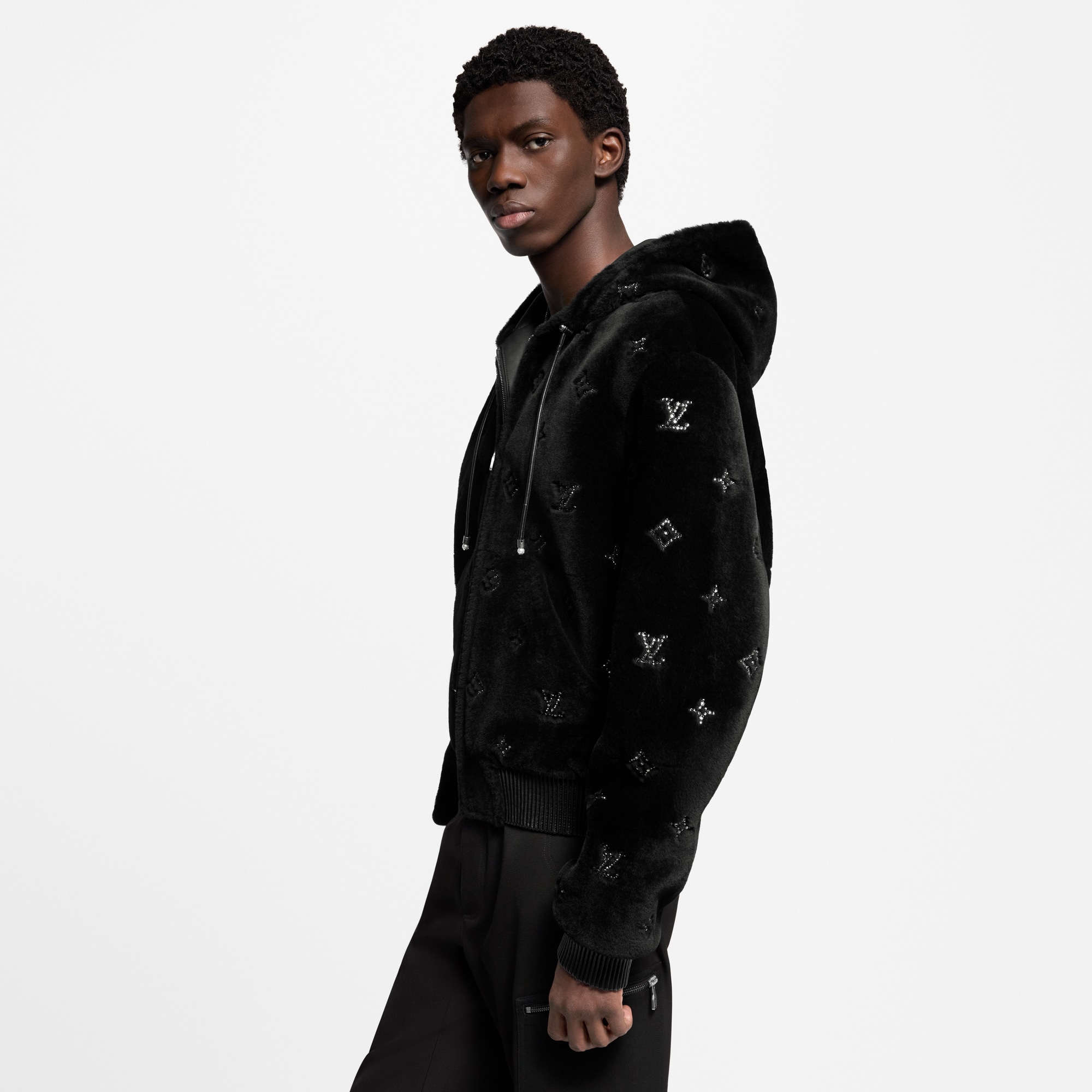 Hoodie mit Lammfell und Monogram  Herren Ready to Wear Vollständige Ready to Wear | LOUIS VUITTON (Zoom)