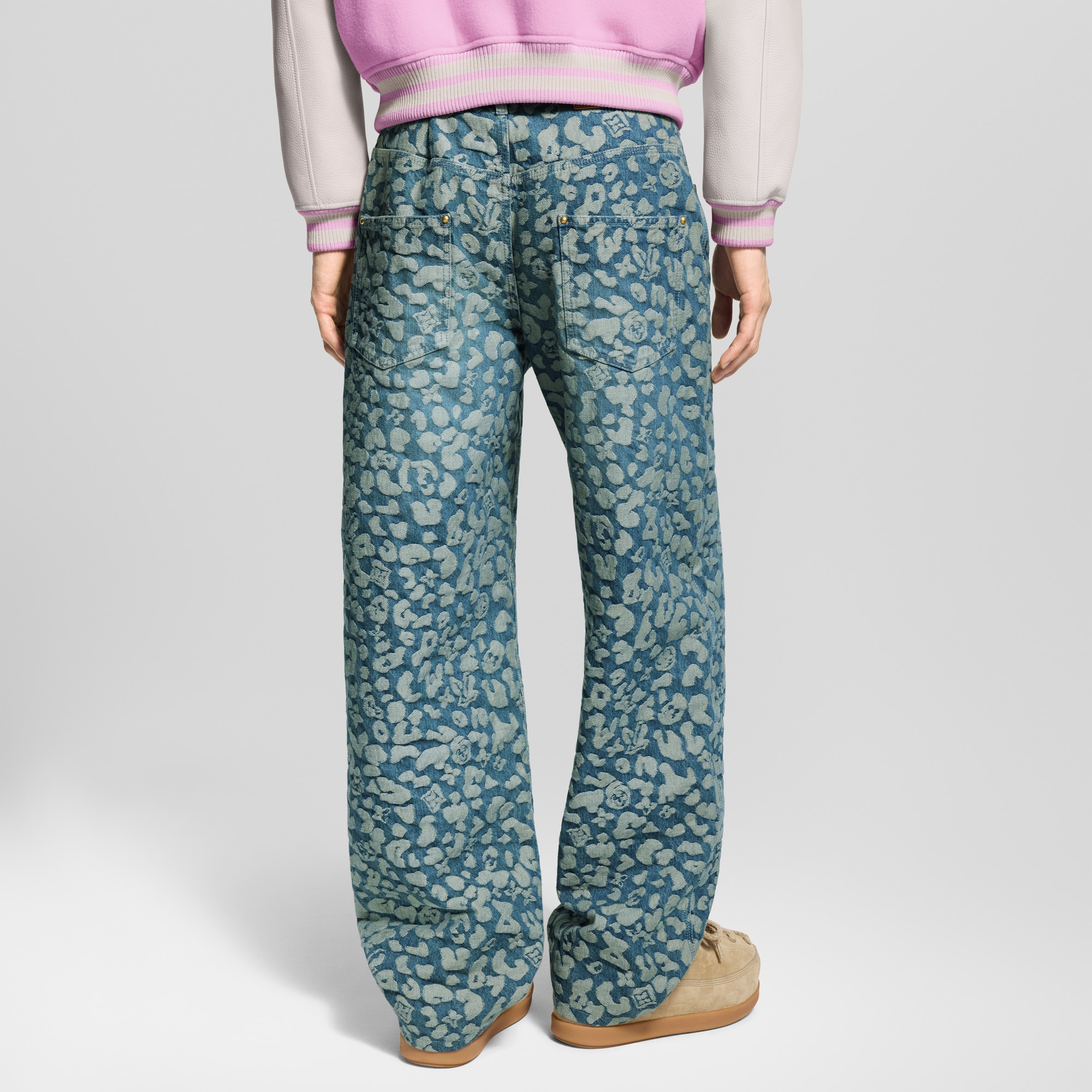 Hose aus Denim im Workwear-Stil mit Jacquard-Details  Herren Ready to Wear Denim | LOUIS VUITTON (Zoom)