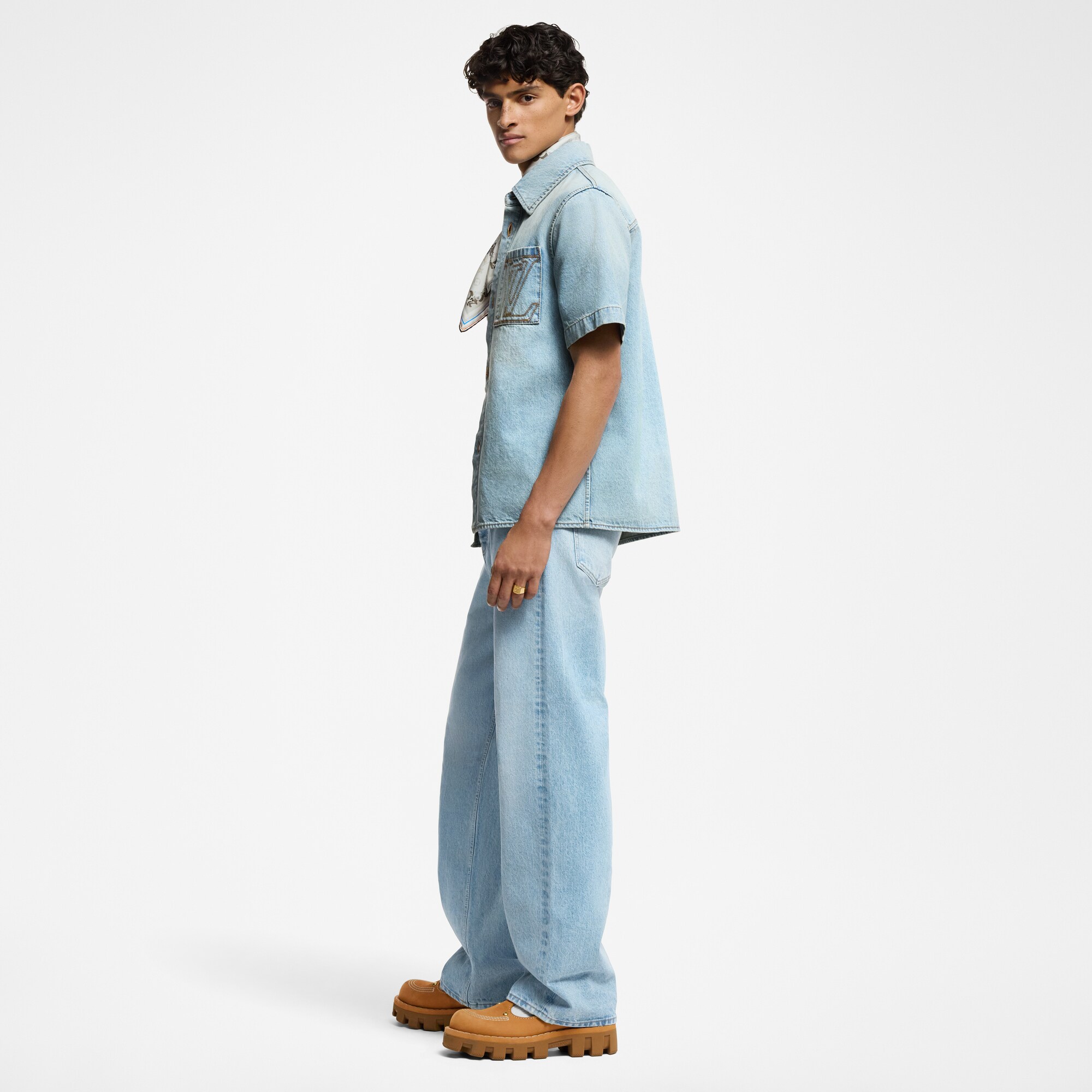 Hose aus Denim mit weit geschnittenem Bein  Herren Ready to Wear Denim | LOUIS VUITTON (Zoom)