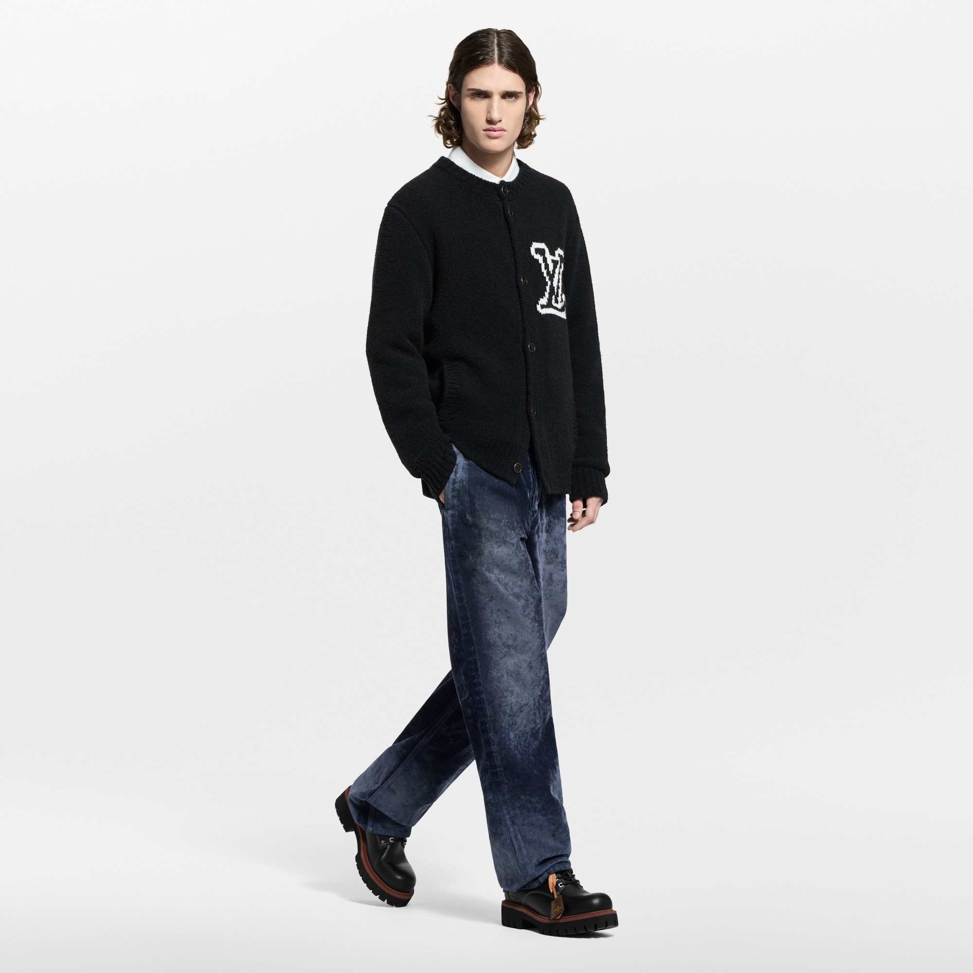 Hose aus Samt-Denim mit Monogram-Details  Herren Ready to Wear Denim | LOUIS VUITTON (Zoom)