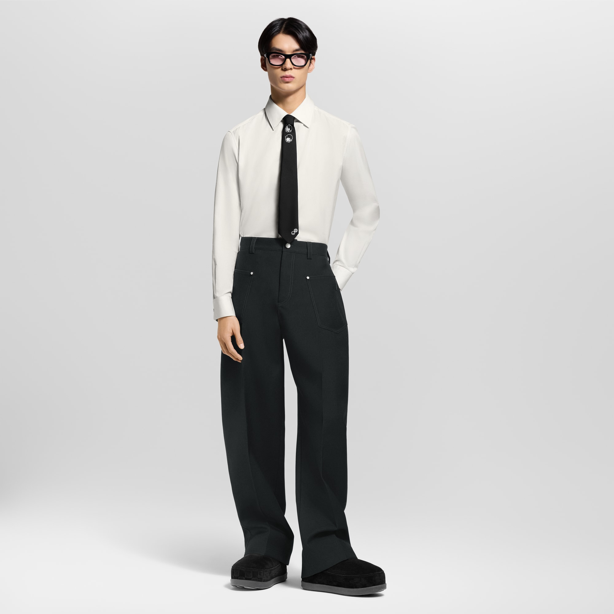 Hose im Maßkonfektionsstil mit Workwear-Details  Herren Ready to Wear Hosen | LOUIS VUITTON (Zoom)