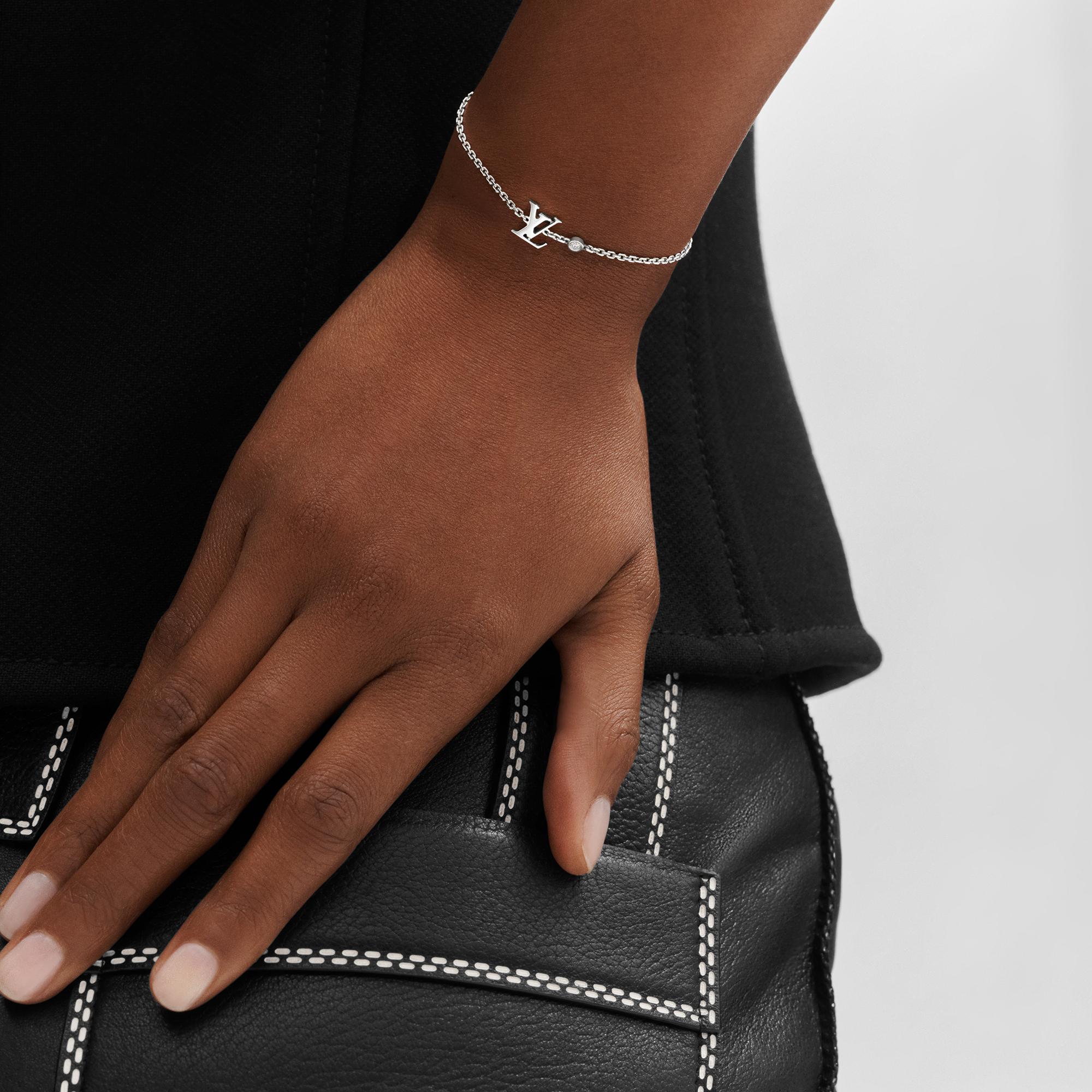 Idylle Blossom LV Armband, Weißgold mit Diamant  Schmuck Kategorien Alle Schmuckstücke | LOUIS VUITTON (Zoom)