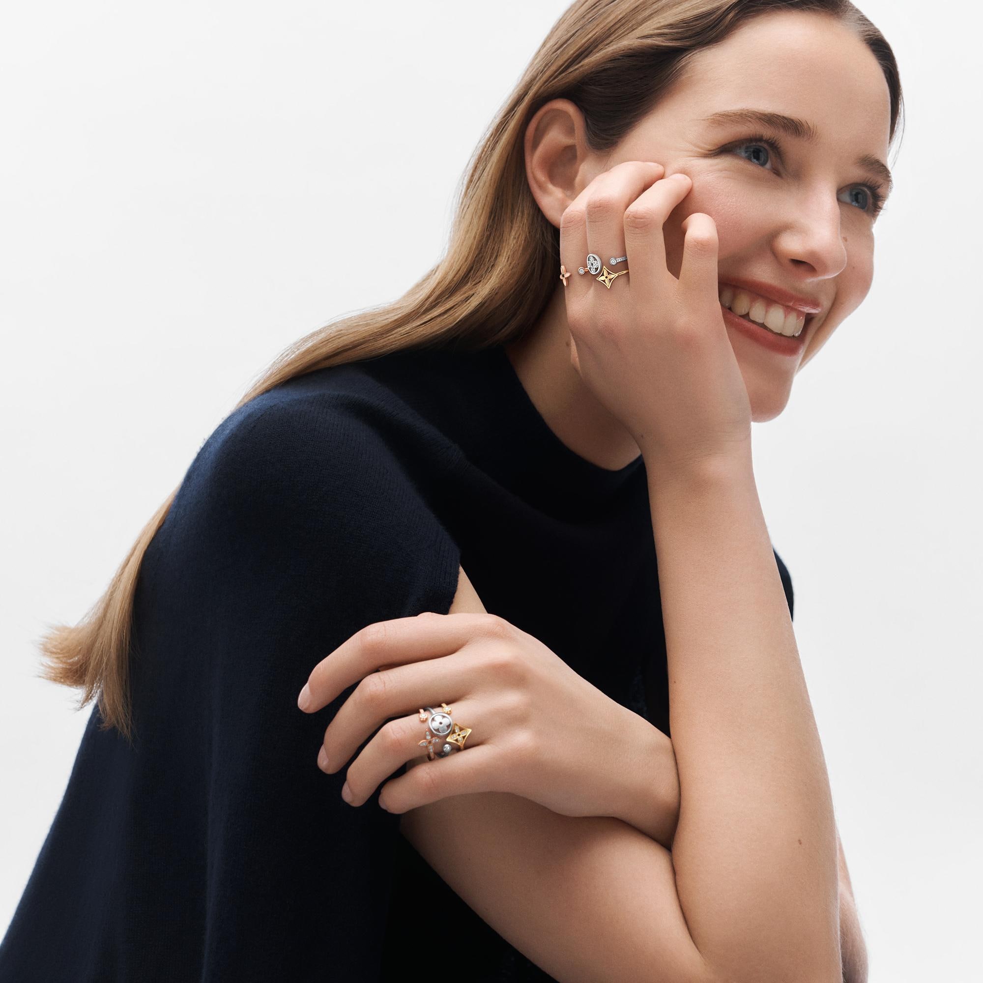 Idylle Blossom mit Diamanten besetzter Ring, 3 Goldarten und Diamanten  Schmuck Kategorien Alle Schmuckstücke | LOUIS VUITTON (Zoom)
