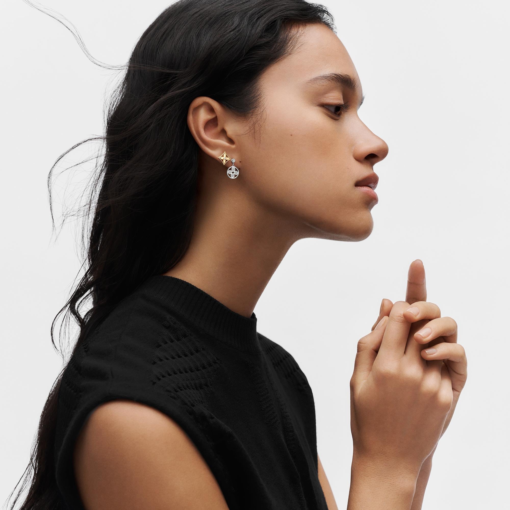 Idylle Blossom Ohrstecker zum Wenden, Gelb- und Weißgold und Diamant - Einzelstück  Schmuck Kategorien Ohrringe | LOUIS VUITTON (Zoom)