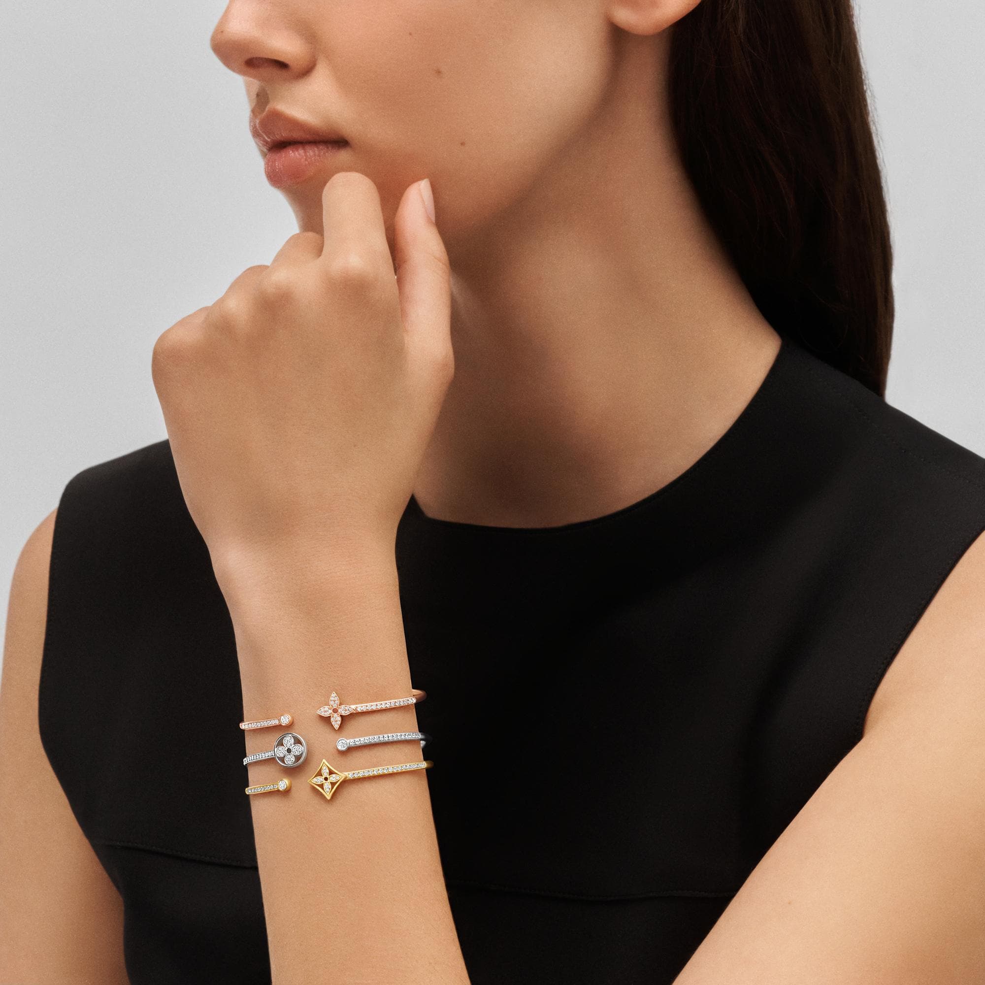 Idylle Blossom Twist Armreif  Schmuck Kategorien Alle Schmuckstücke | LOUIS VUITTON (Zoom)