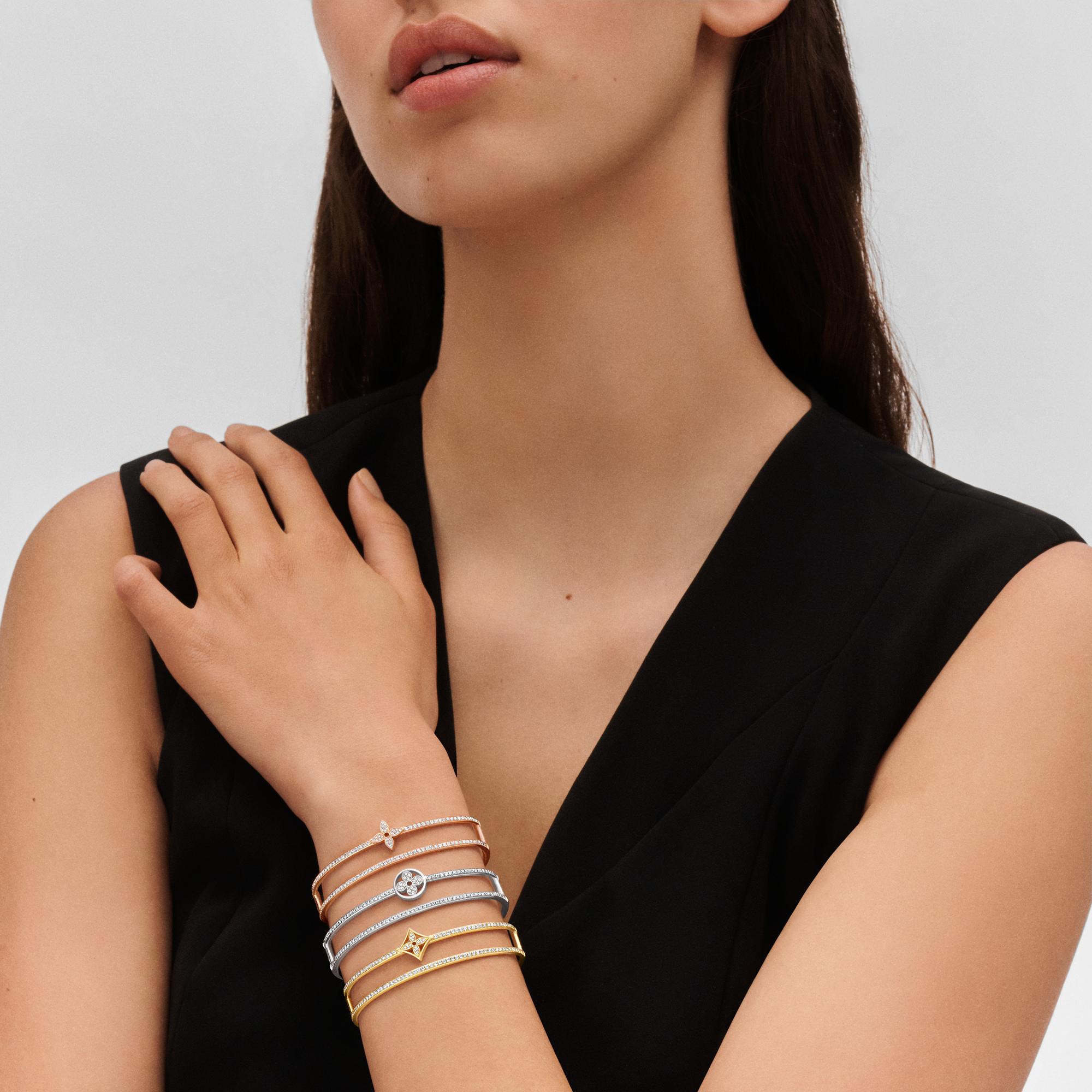 Idylle Blossom zweireihiger Armreif, Weißgold und Diamanten  Schmuck Kategorien Alle Schmuckstücke | LOUIS VUITTON (Zoom)