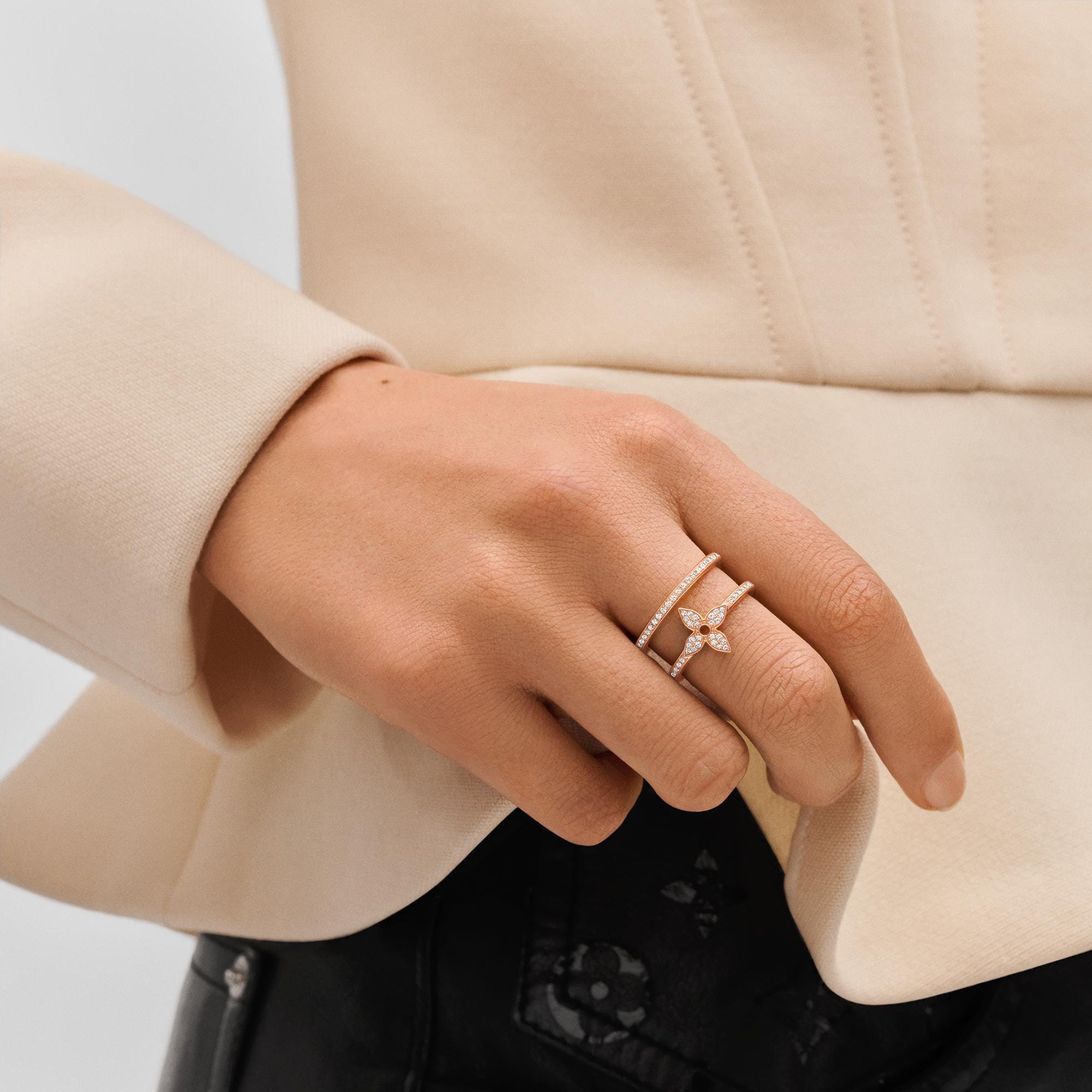 Idylle Blossom zweireihiger Ring, Roségold und Diamanten  Schmuck Kategorien Alle Schmuckstücke | LOUIS VUITTON (Zoom)