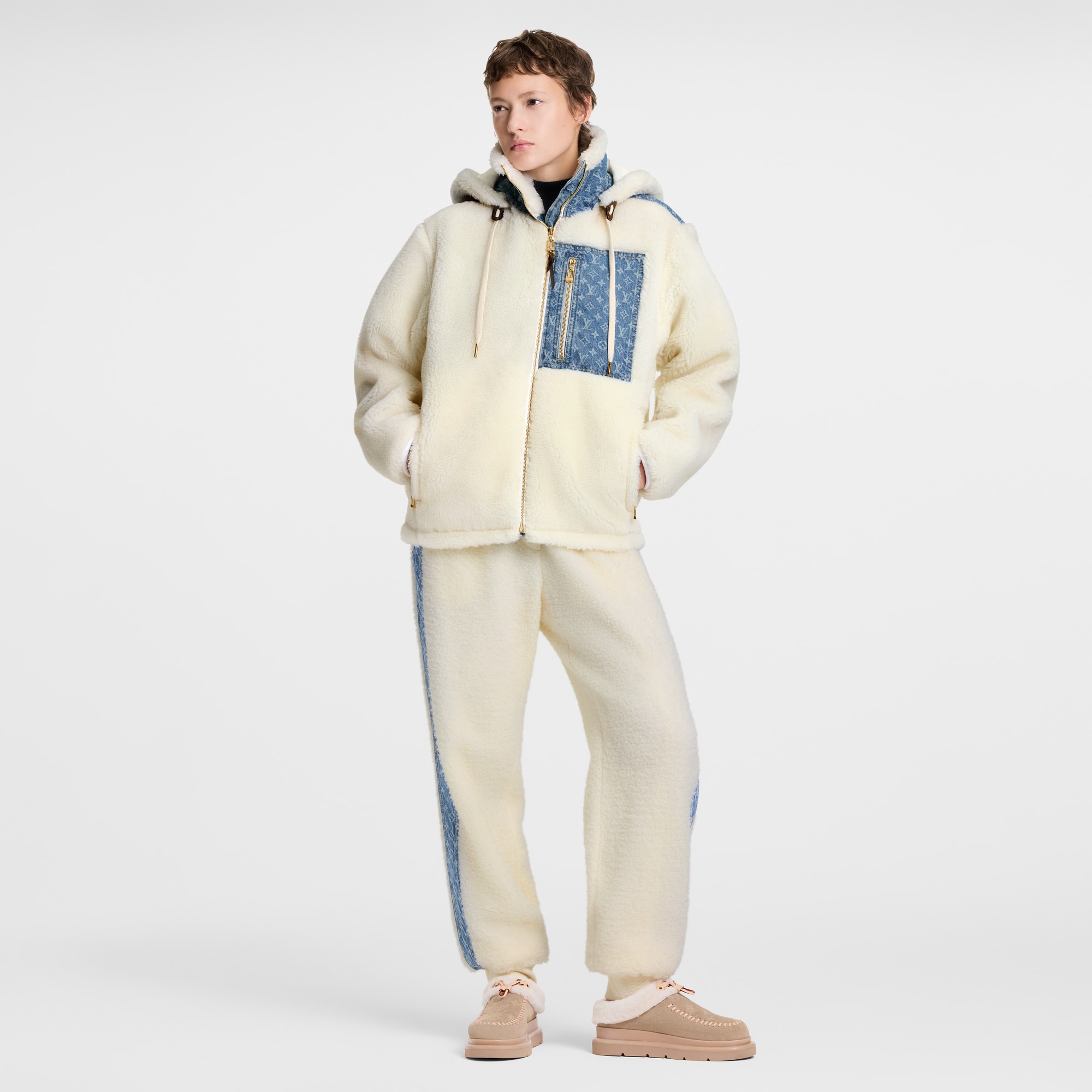 Jacke aus Fleece mit Monogram-Akzent  Damen Ready to Wear Mäntel und Jacken | LOUIS VUITTON (Zoom)