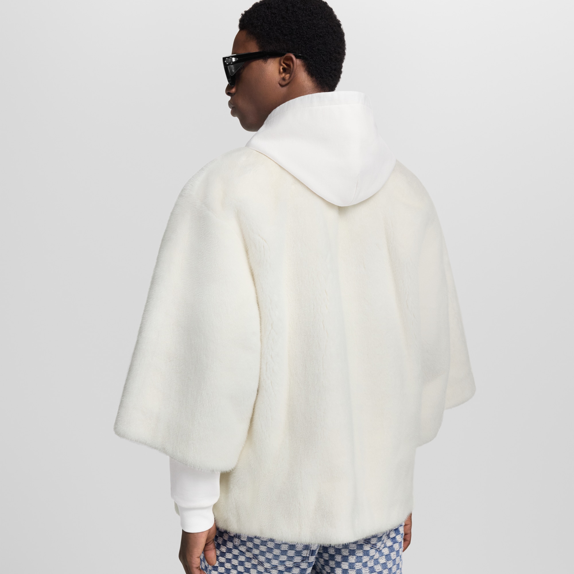 Jacke aus Pelz im Kimono-Stil  Herren Ready to Wear Jacken und Mäntel | LOUIS VUITTON (Zoom)