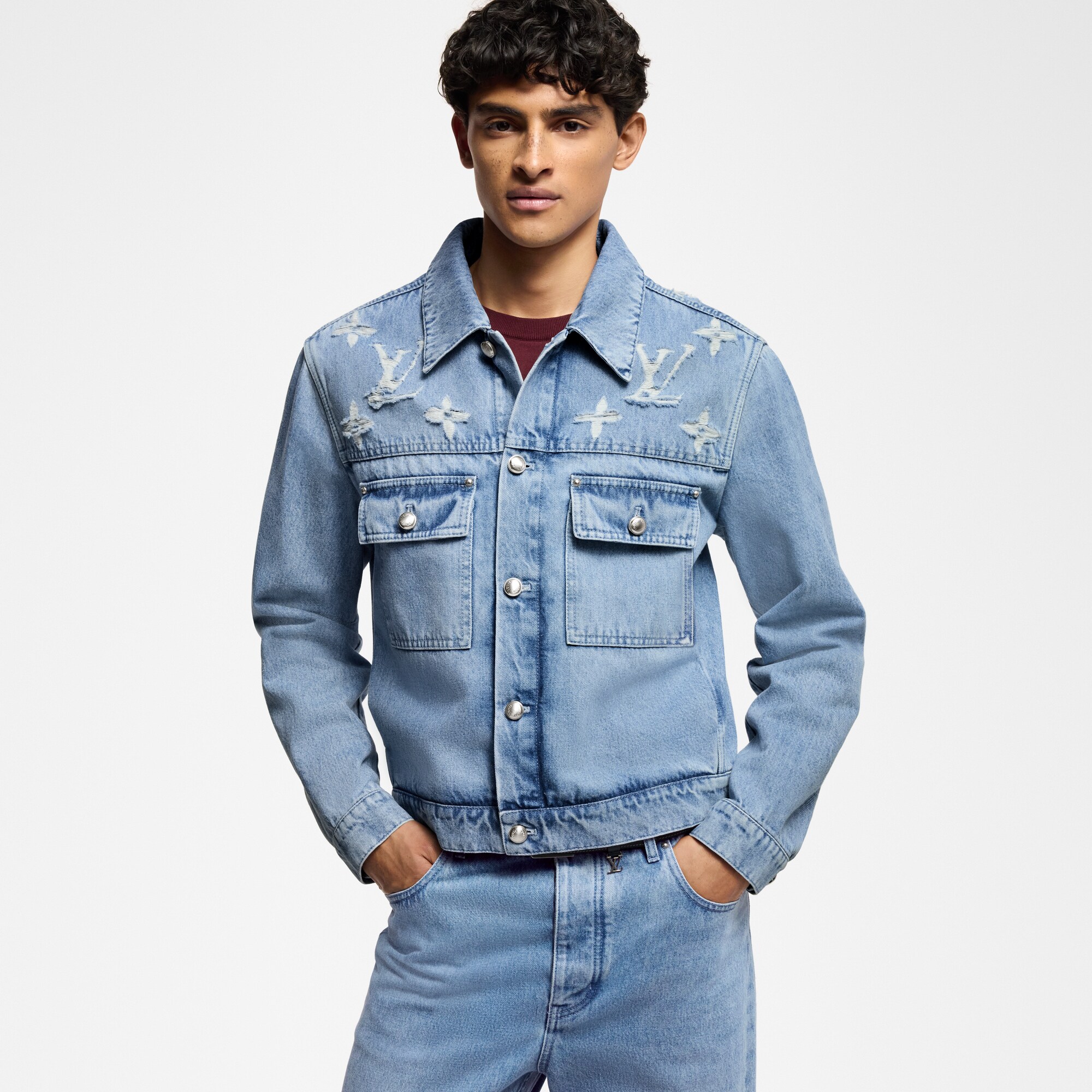 Jacke im Trucker-Stil aus Denim  Herren Ready to Wear Jacken und Mäntel | LOUIS VUITTON (Zoom)