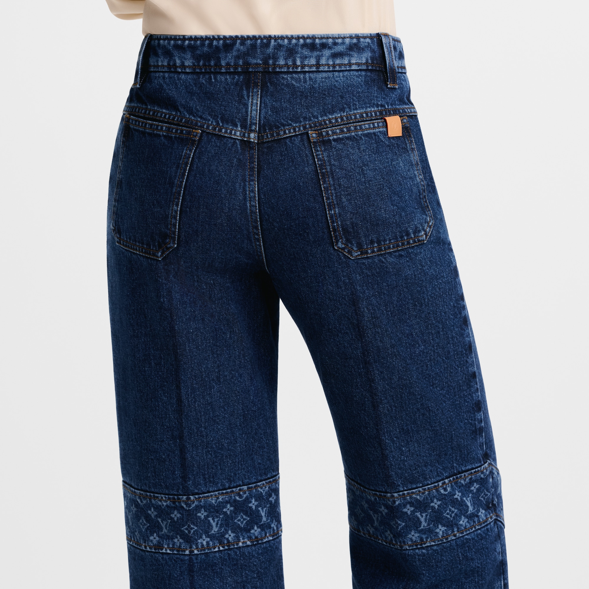 Jeans aus grobem Denim mit Monogram-Detail  Damen Ready to Wear Hosen | LOUIS VUITTON (Zoom)