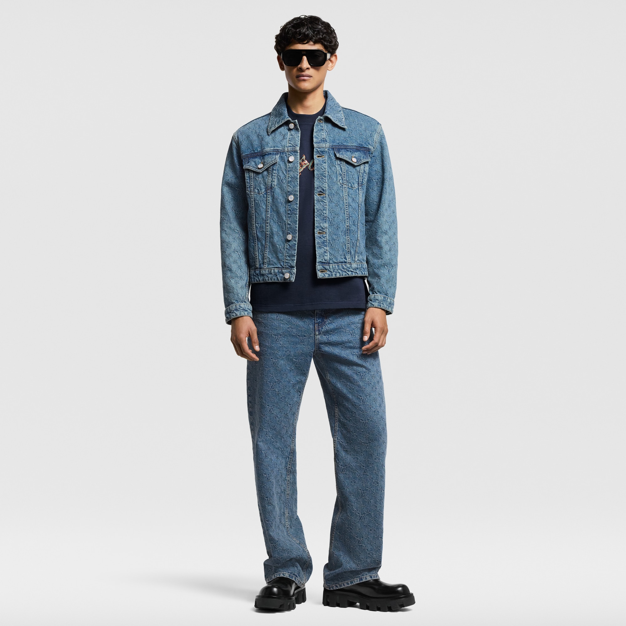 Jeans im Skater-Stil aus Monogram-Jacquardgewebe  Herren Ready to Wear Denim | LOUIS VUITTON (Zoom)