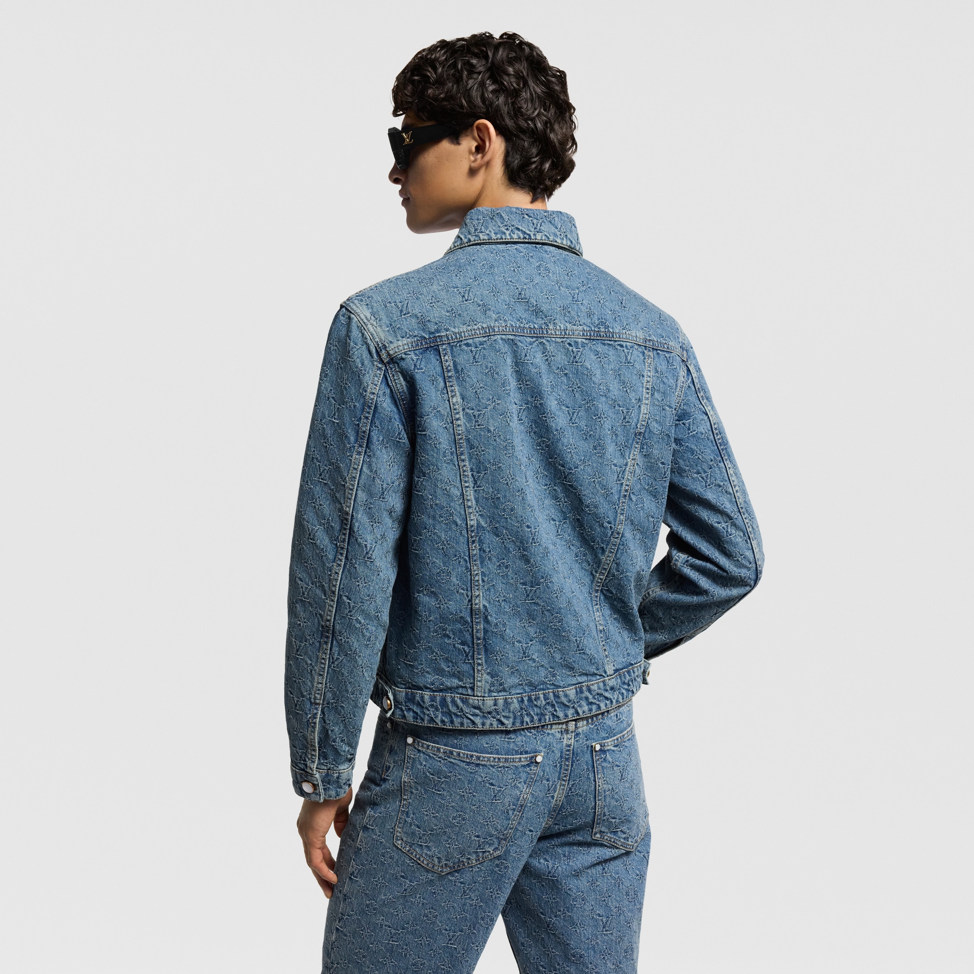 Jeansjacke aus Monogram-Jacquardgewebe  Herren Ready to Wear Jacken und Mäntel | LOUIS VUITTON (Zoom)