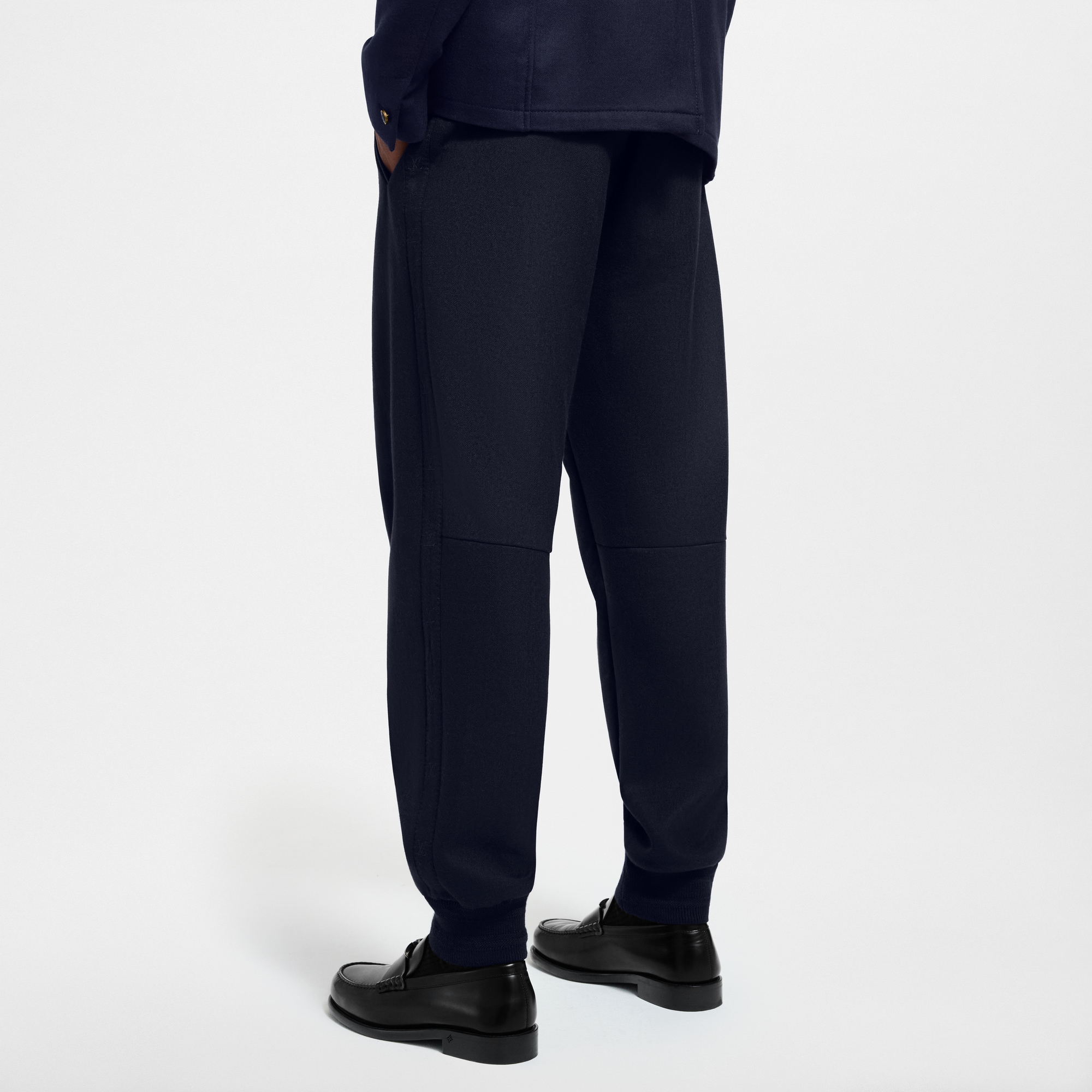 Jogginghose aus einem Woll-Seidengemisch  Herren Ready to Wear Hosen | LOUIS VUITTON (Zoom)