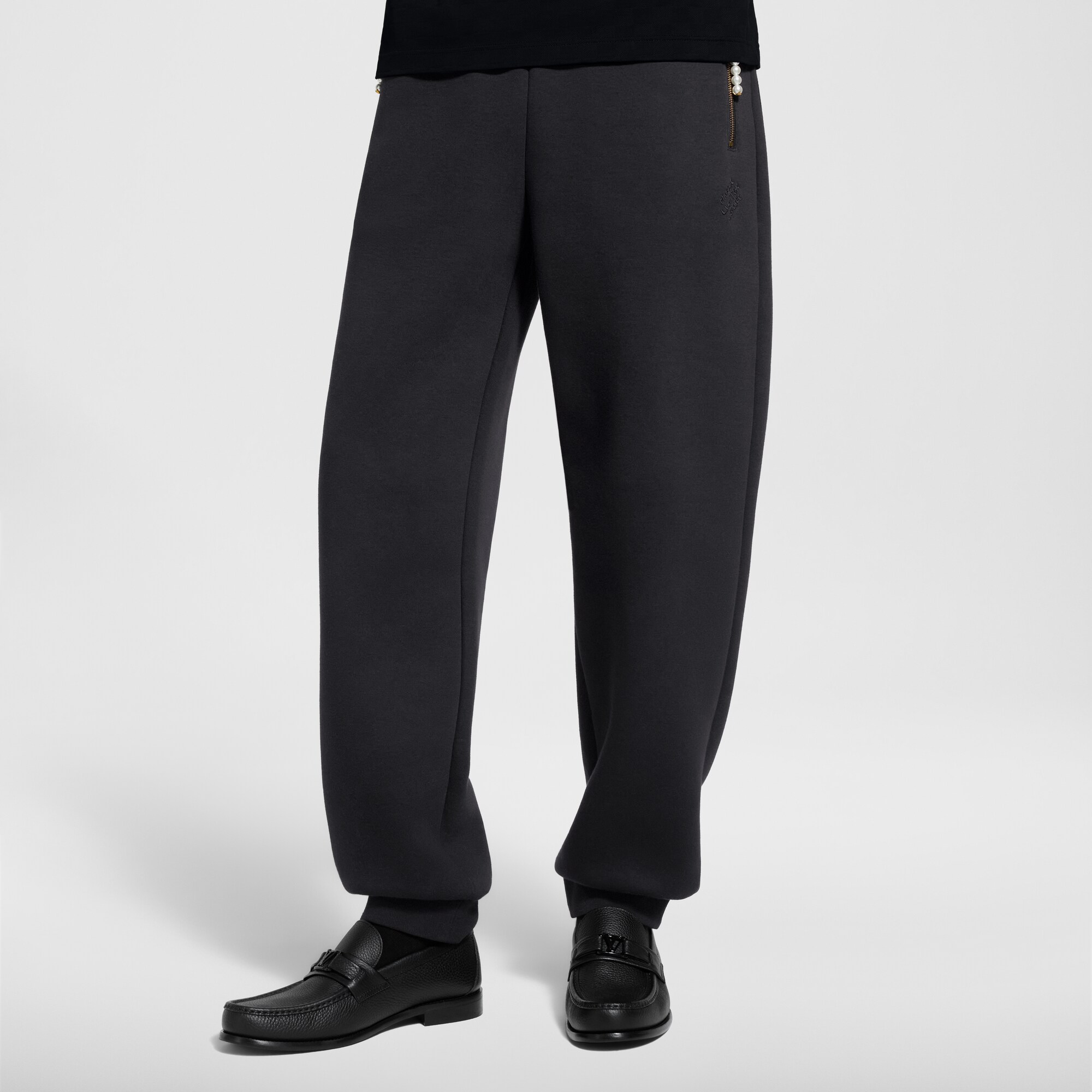 Jogginghose aus Jersey mit Stickerei  Herren Ready to Wear Vollständige Ready to Wear | LOUIS VUITTON (Zoom)