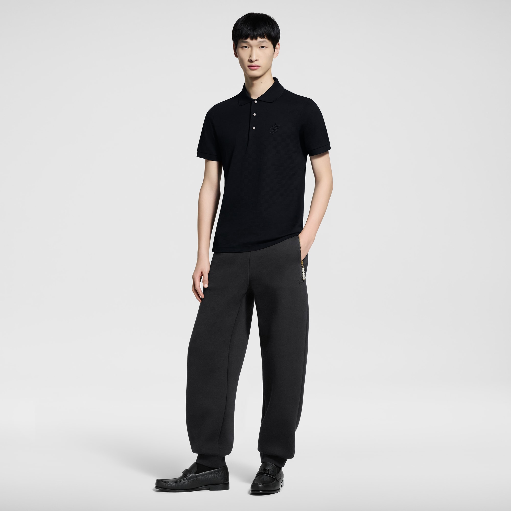 Jogginghose aus Jersey mit Stickerei  Herren Ready to Wear Vollständige Ready to Wear | LOUIS VUITTON (Zoom)