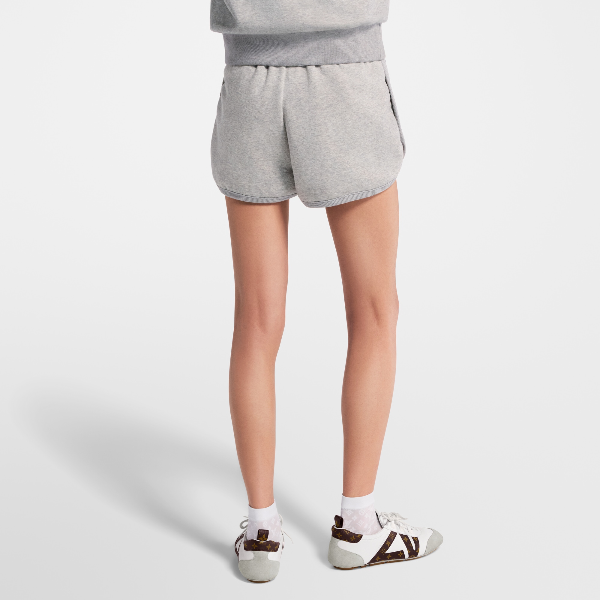 Joggingshorts mit Akzent aus Leder  Damen Ready to Wear Röcke und Shorts | LOUIS VUITTON (Zoom)