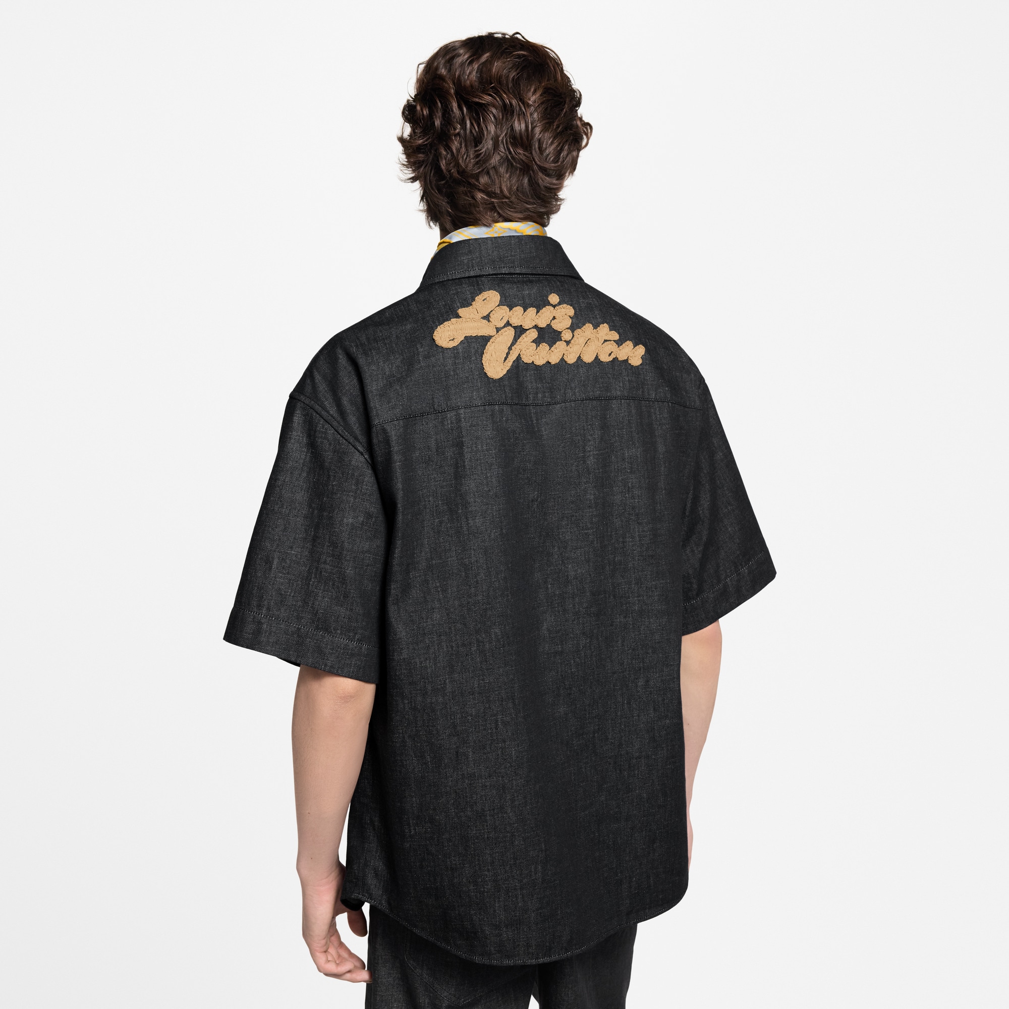 Kurzarm-Hemd aus Chambray  Herren Ready to Wear Hemden | LOUIS VUITTON (Zoom)