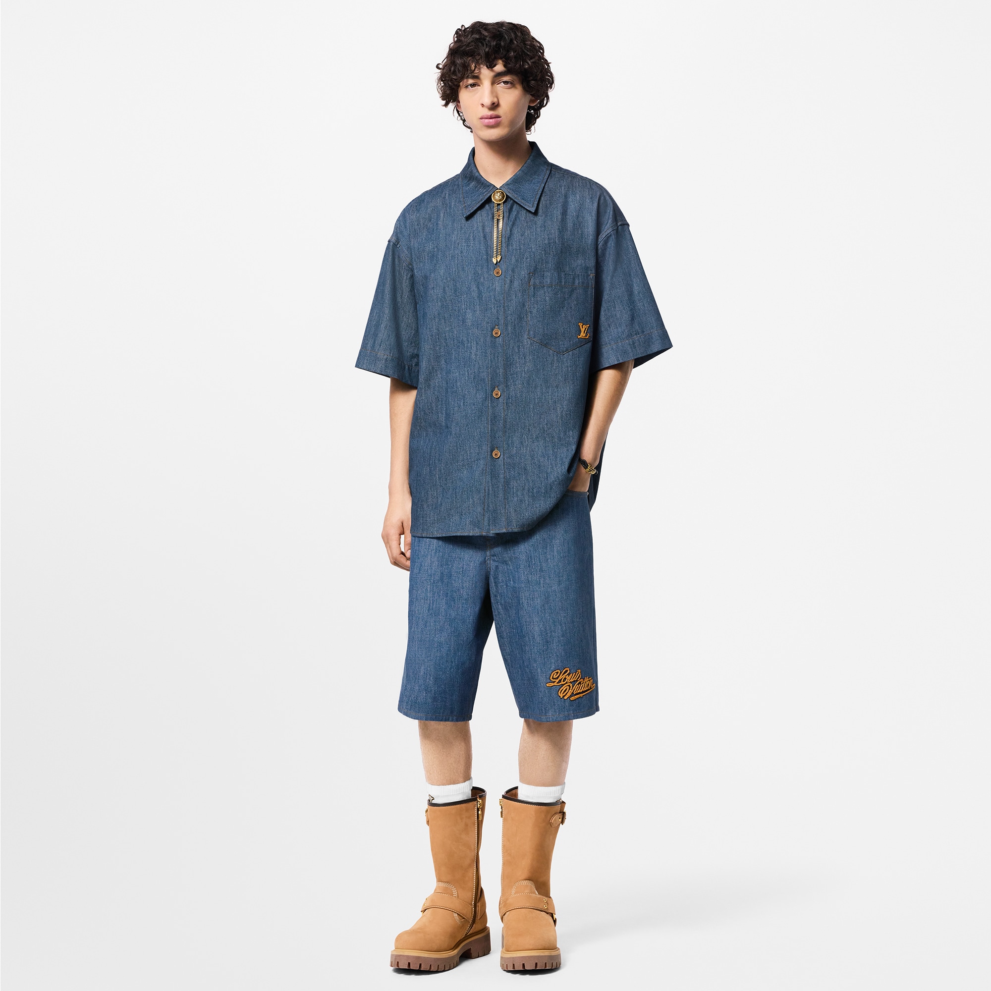 Kurzarm-Hemd aus Chambray aus Baumwolle  Herren Ready to Wear Hemden | LOUIS VUITTON (Zoom)