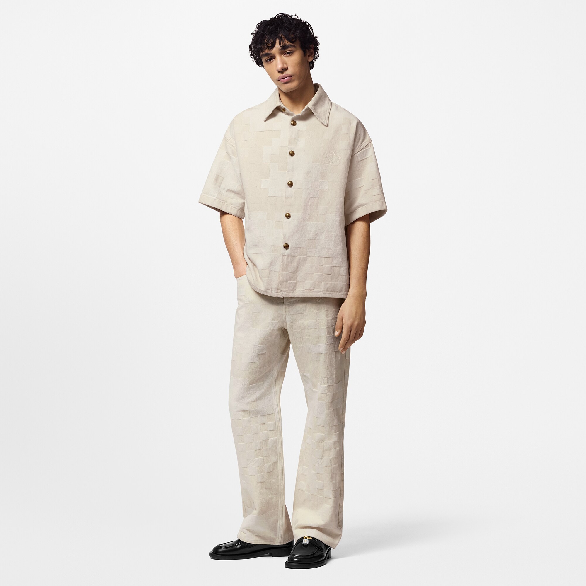 Kurzarm-Hemd aus Denim mit Damier-Motiv  Herren Ready to Wear Hemden | LOUIS VUITTON (Zoom)