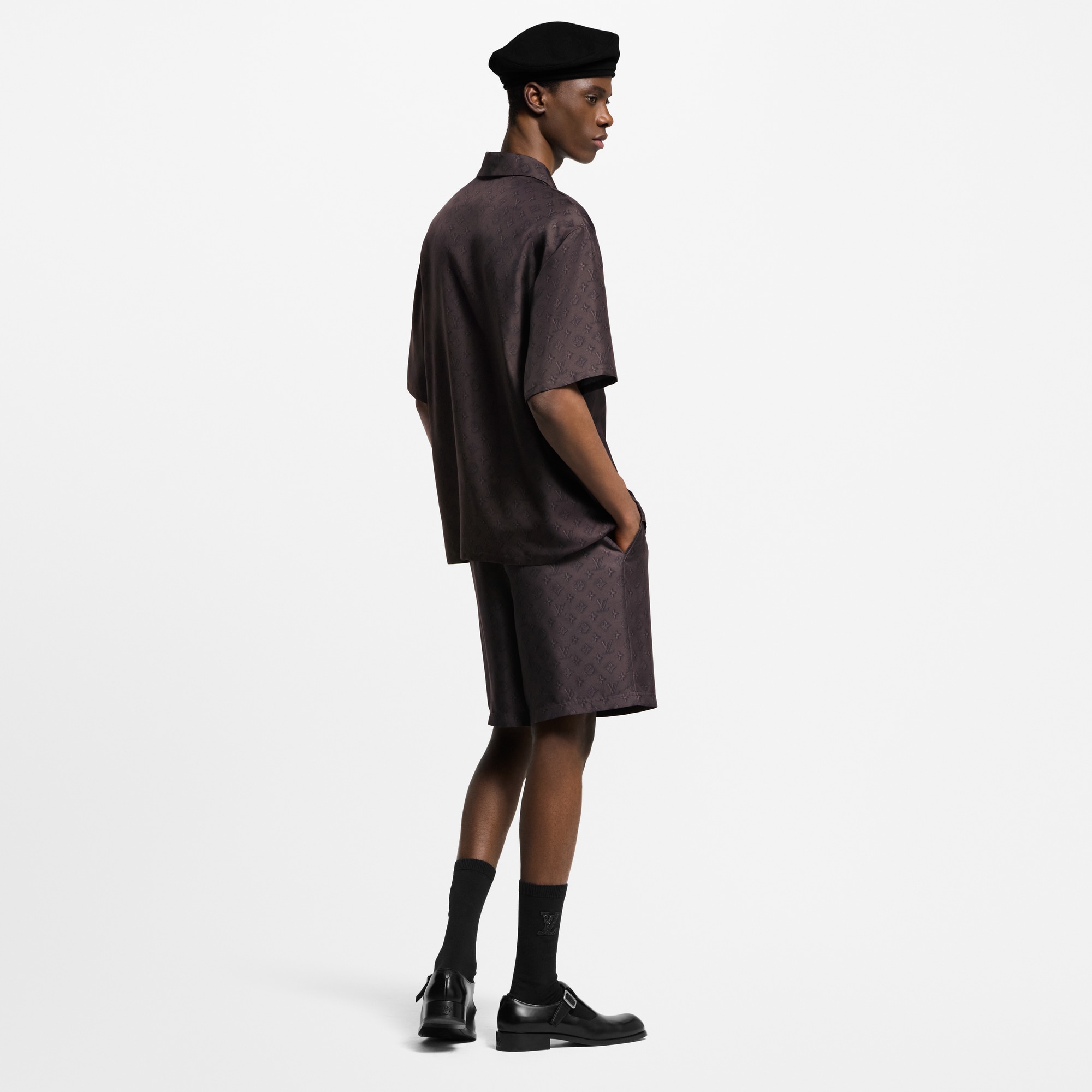 Kurzarm-Hemd aus Seide mit gedrucktem Monogram  Herren Ready to Wear Hemden | LOUIS VUITTON (Zoom)
