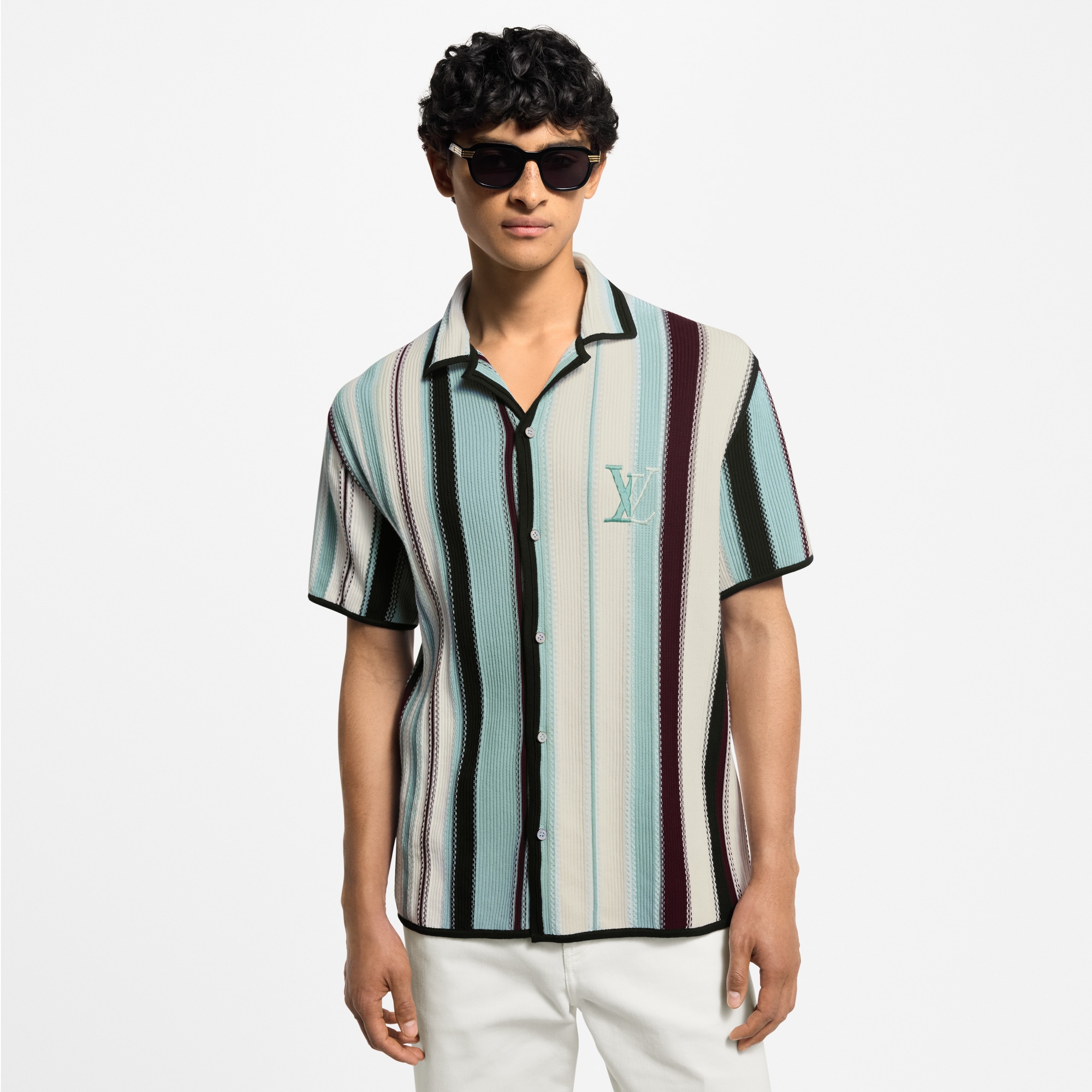 Kurzarm-Hemd mit gehäkelten Streifen  Herren Ready to Wear Hemden | LOUIS VUITTON (Zoom)