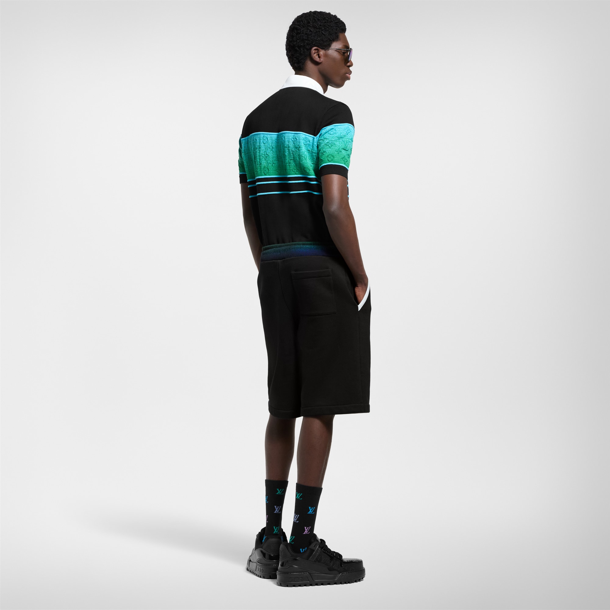 Kurzarm-Polohemd aus schimmerndem Jacquard  Herren Ready to Wear T-Shirts und Poloshirts | LOUIS VUITTON (Zoom)