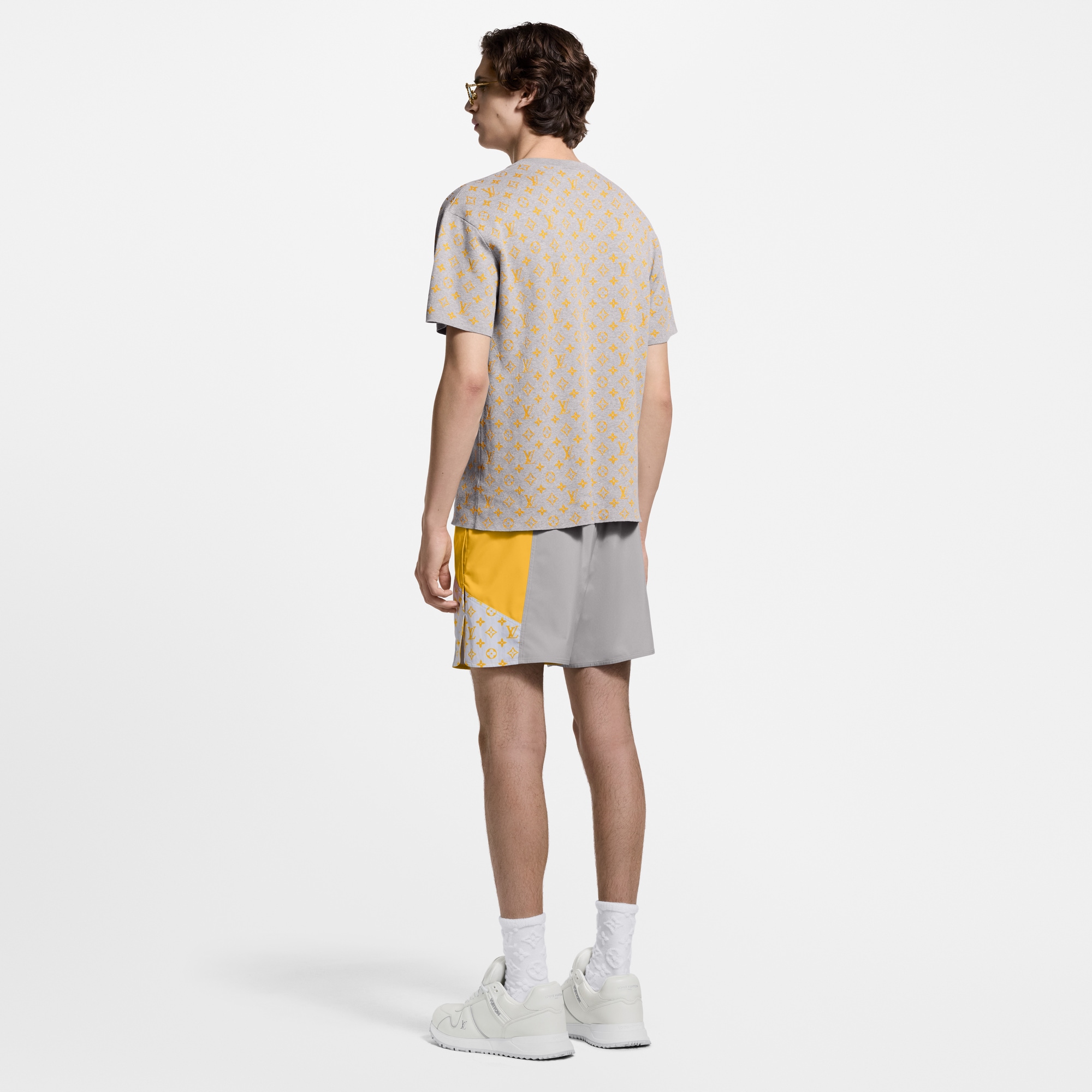 Kurzarm-Rundhalspullover mit Monogram-Motiv  Herren Ready to Wear Strick und Sweatshirts | LOUIS VUITTON (Zoom)
