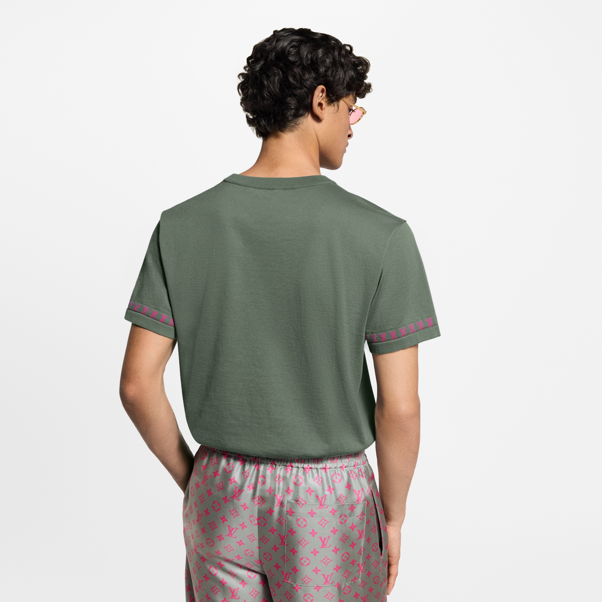 Kurzärmeliger Rundhalspullover mit Signatur  Herren Ready to Wear Vollständige Ready to Wear | LOUIS VUITTON (Zoom)