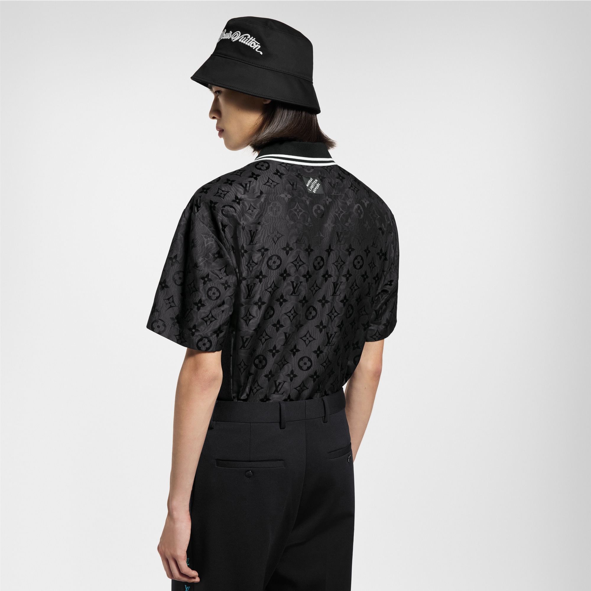 Kurzarmhemd aus Jacquard und Seide mit Moiré-Effekt und Monogram  Herren Ready to Wear Hemden | LOUIS VUITTON (Zoom)