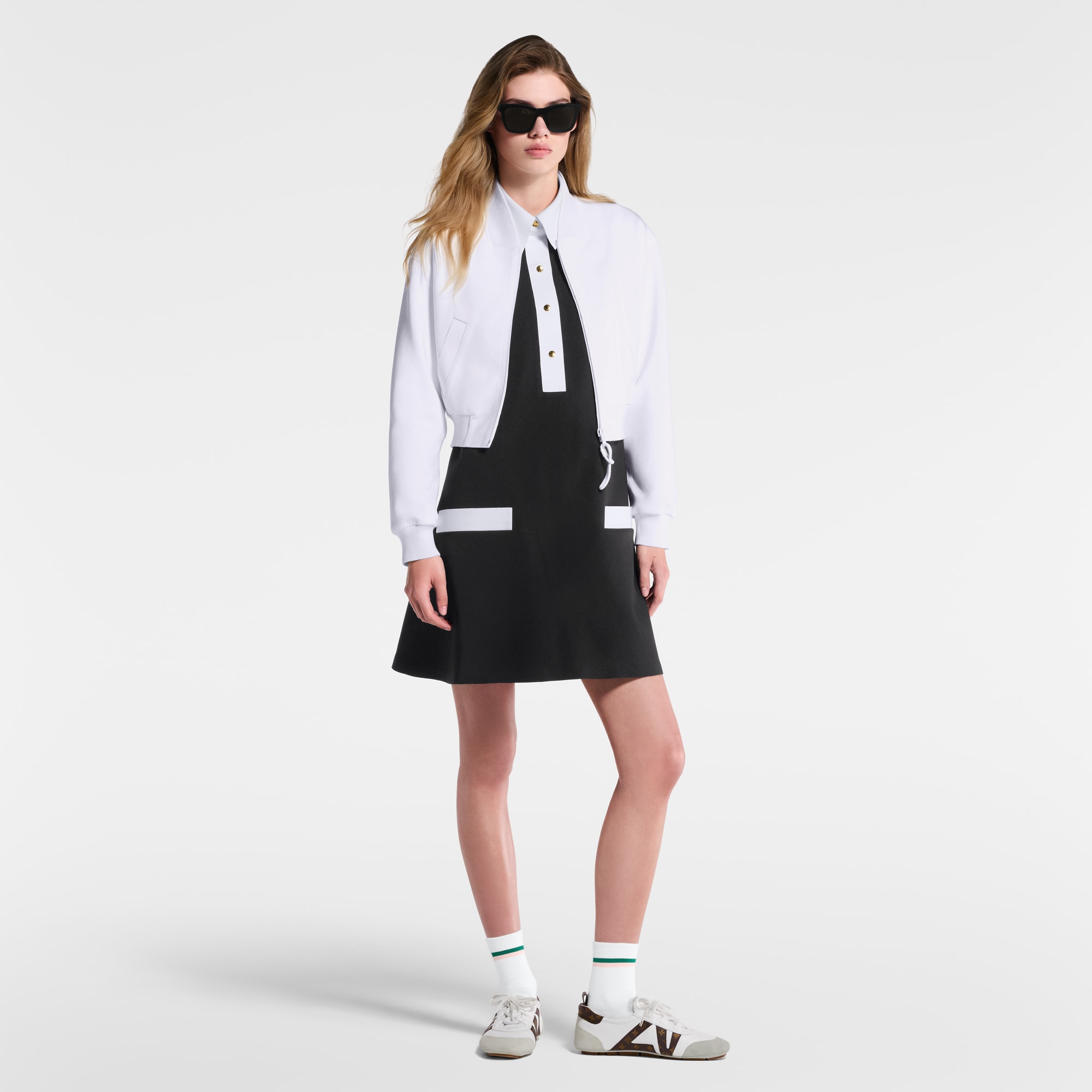 Kurze Bomberjacke aus technischem Jersey  Damen Ready to Wear Mäntel und Jacken | LOUIS VUITTON (Zoom)