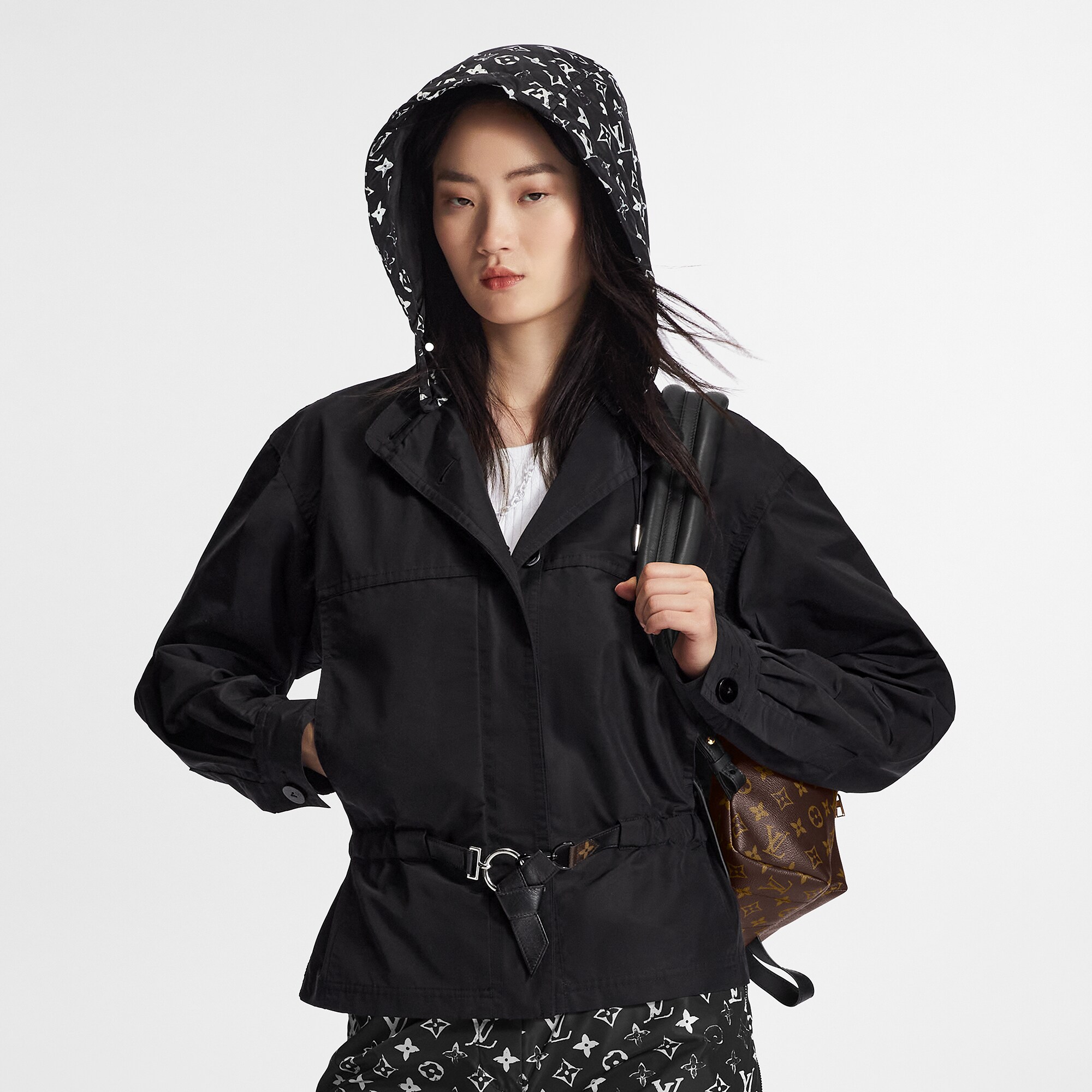 Kurzer Parka mit Kapuze  Damen Ready to Wear Mäntel und Jacken | LOUIS VUITTON (Zoom)