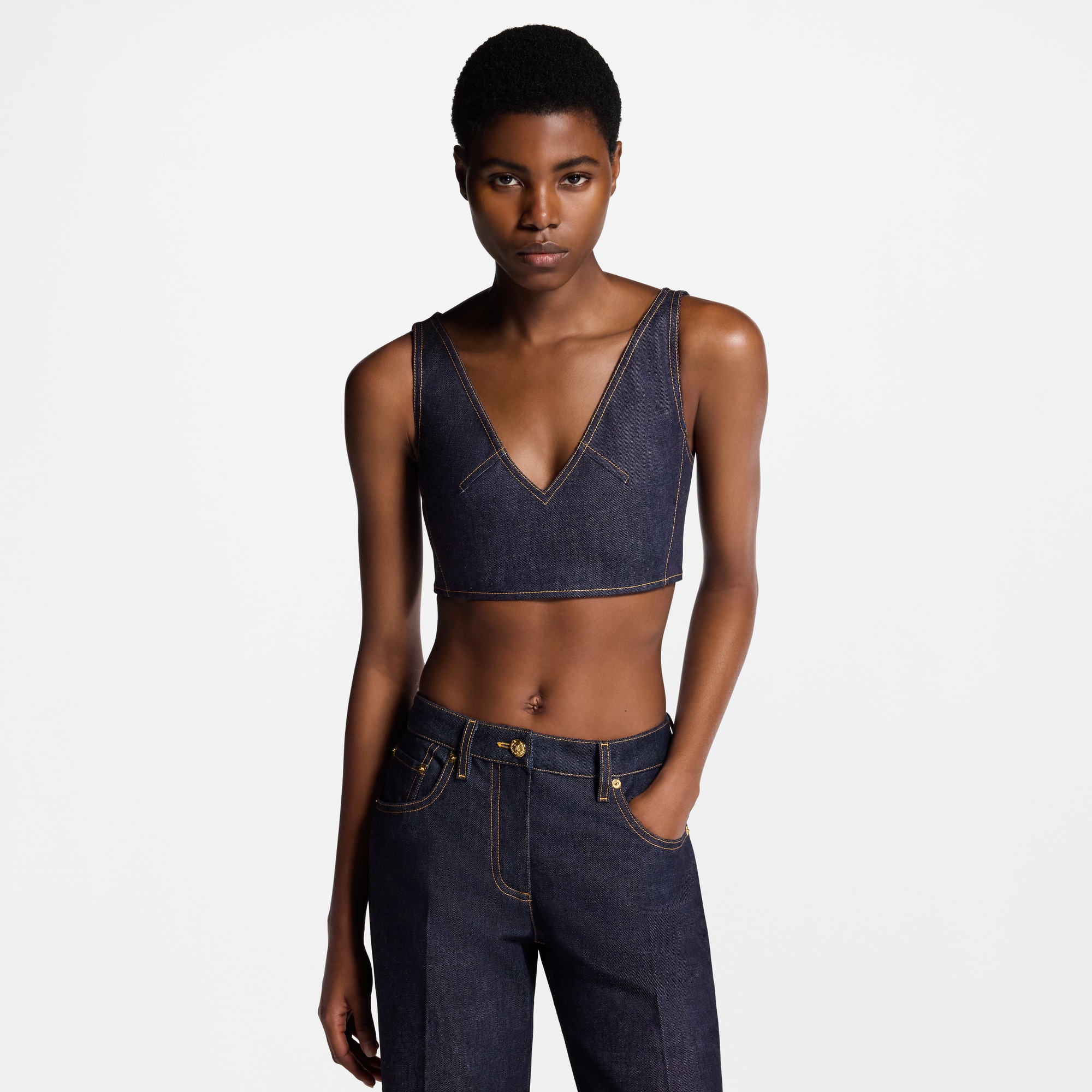 Kurzes Top aus Denim mit V-Ausschnitt  Damen Ready to Wear Tops | LOUIS VUITTON (Zoom)