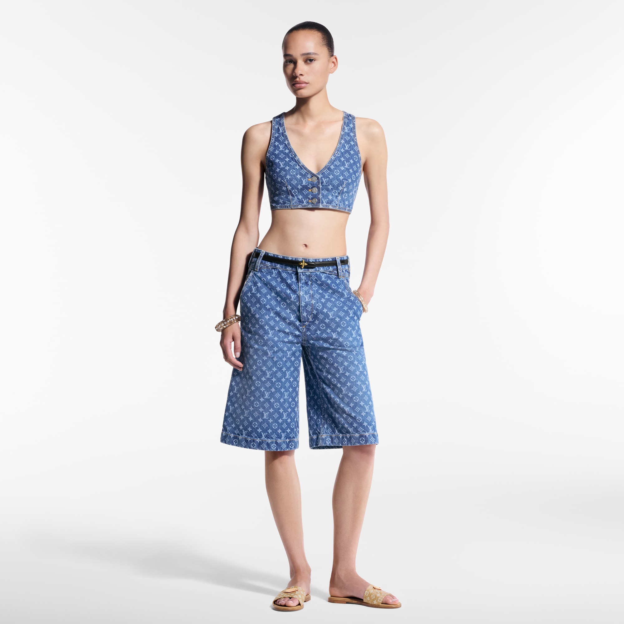 Kurzes Top in Monogram Denim  Damen Ready to Wear Tops | LOUIS VUITTON (Zoom)