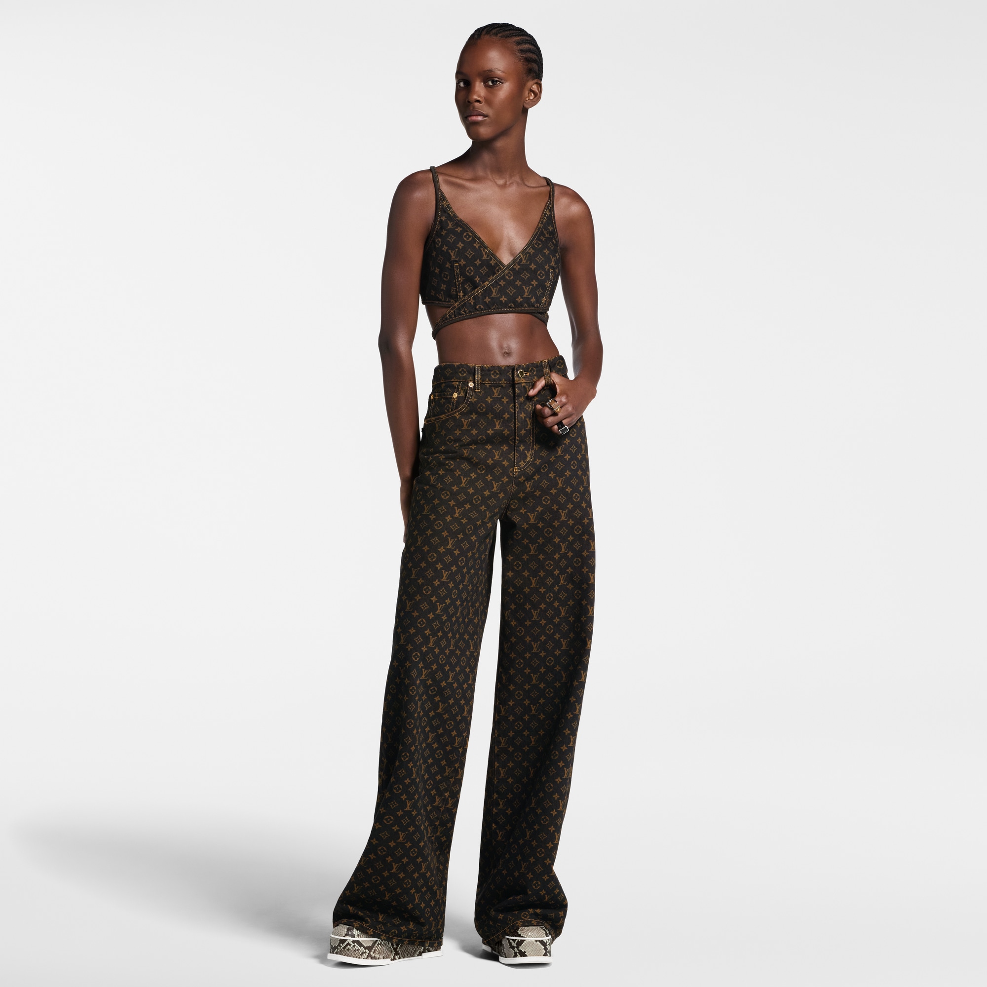 Kurzes Top in Monogram Denim mit Wickel-Design  Damen Ready to Wear Tops | LOUIS VUITTON (Zoom)