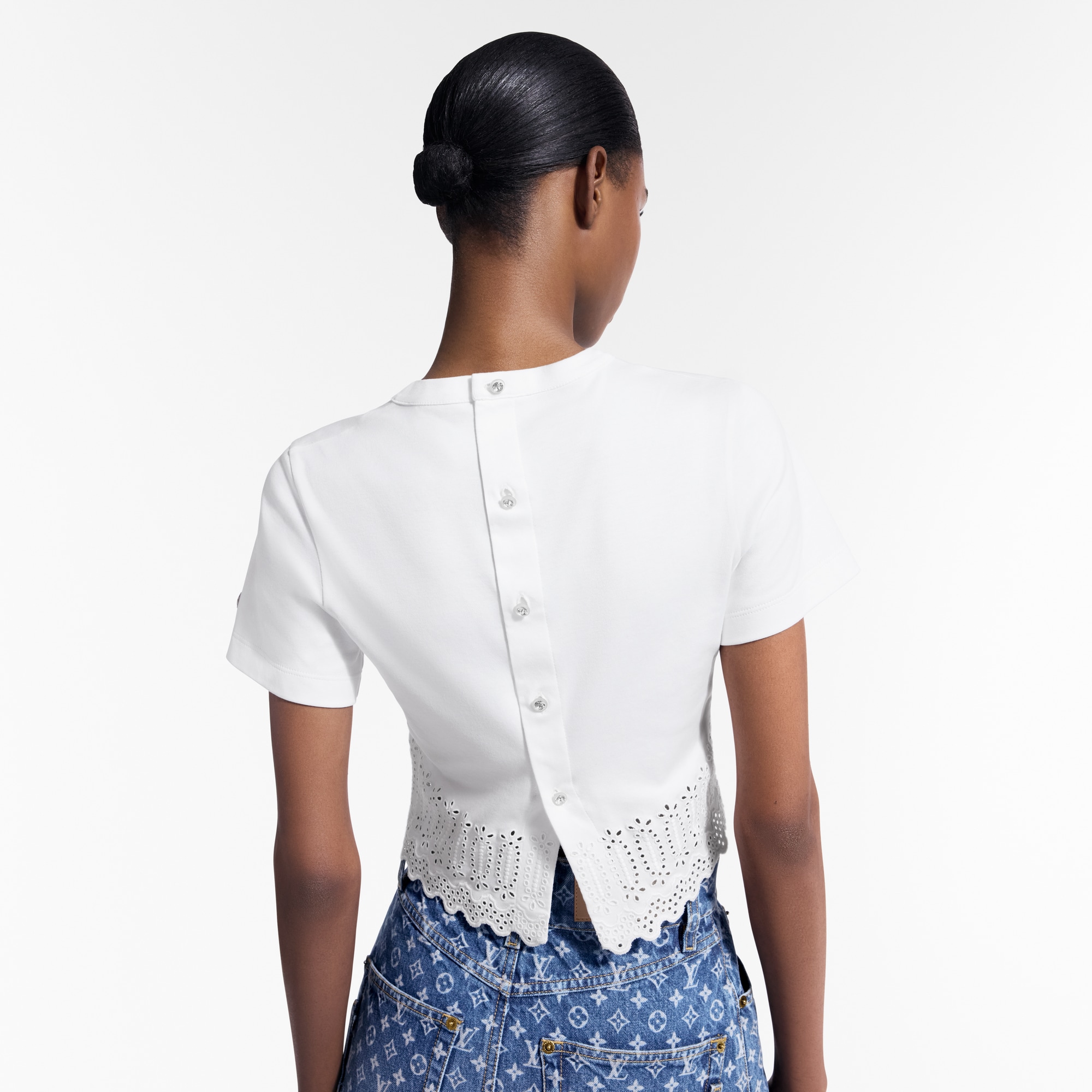 Kurzes Top mit Lochstickerei  Damen Ready to Wear Tops | LOUIS VUITTON (Zoom)