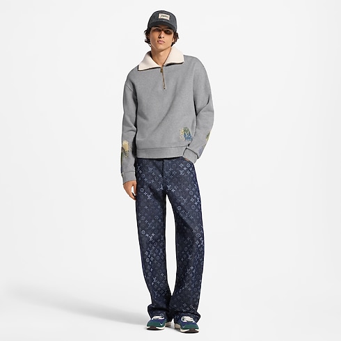 Langarm-Sweatshirt mit Stickereien worn view
