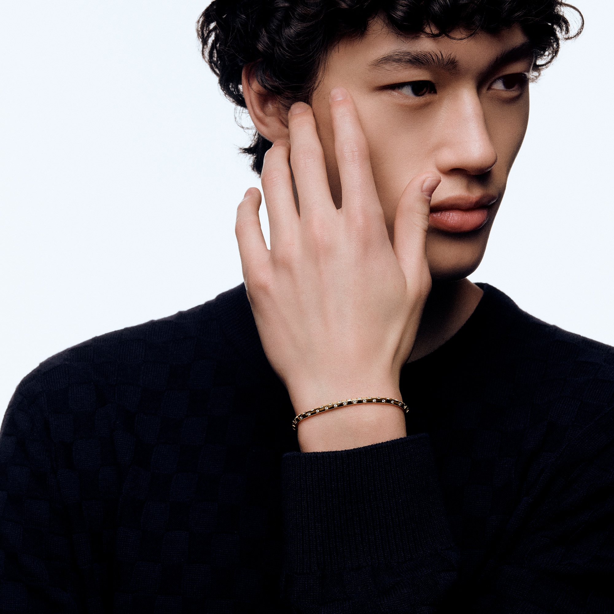 Le Damier de Louis Vuitton kleines Armband, Gelbgold und Diamanten  Schmuck Kategorien Armbänder | LOUIS VUITTON (Zoom)