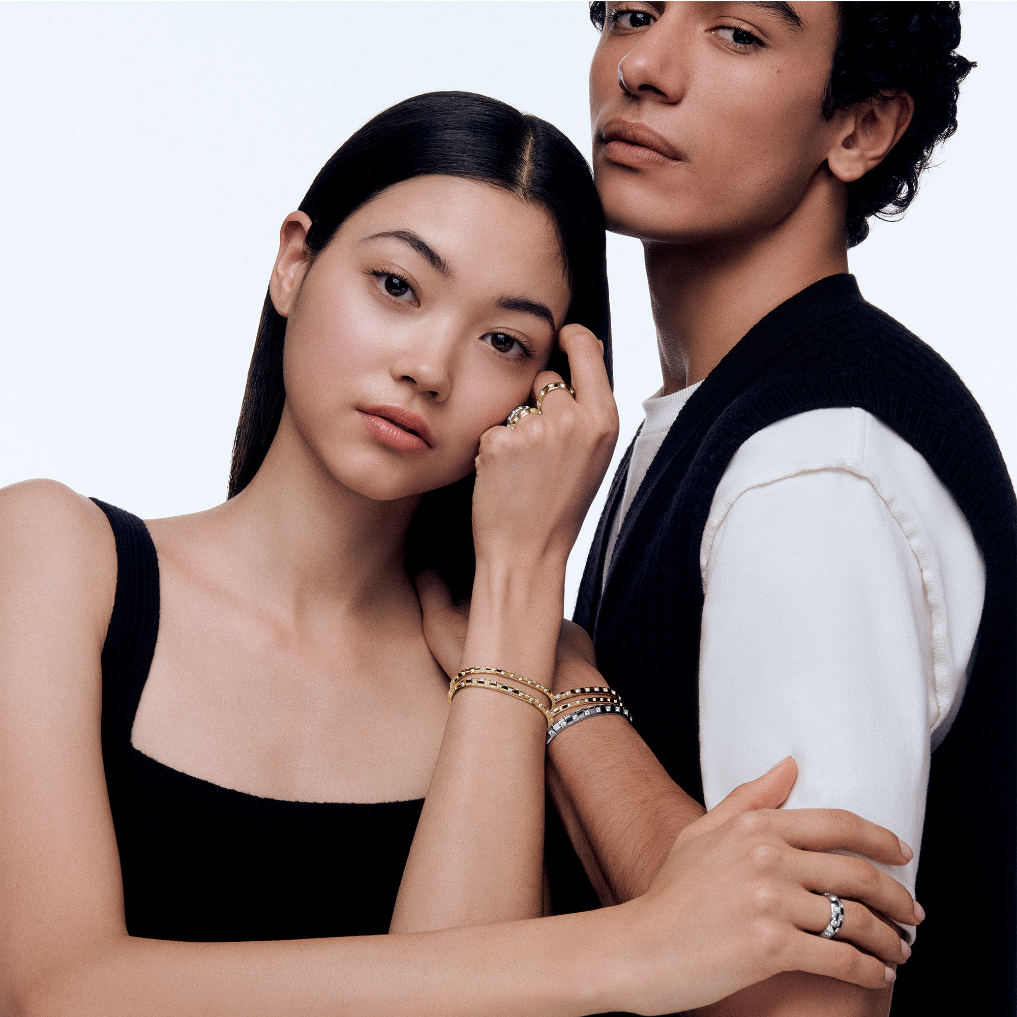 Le Damier de Louis Vuitton mittelgroßes Armband, Gelbgold und Diamanten  Schmuck Kategorien Armbänder | LOUIS VUITTON (Zoom)