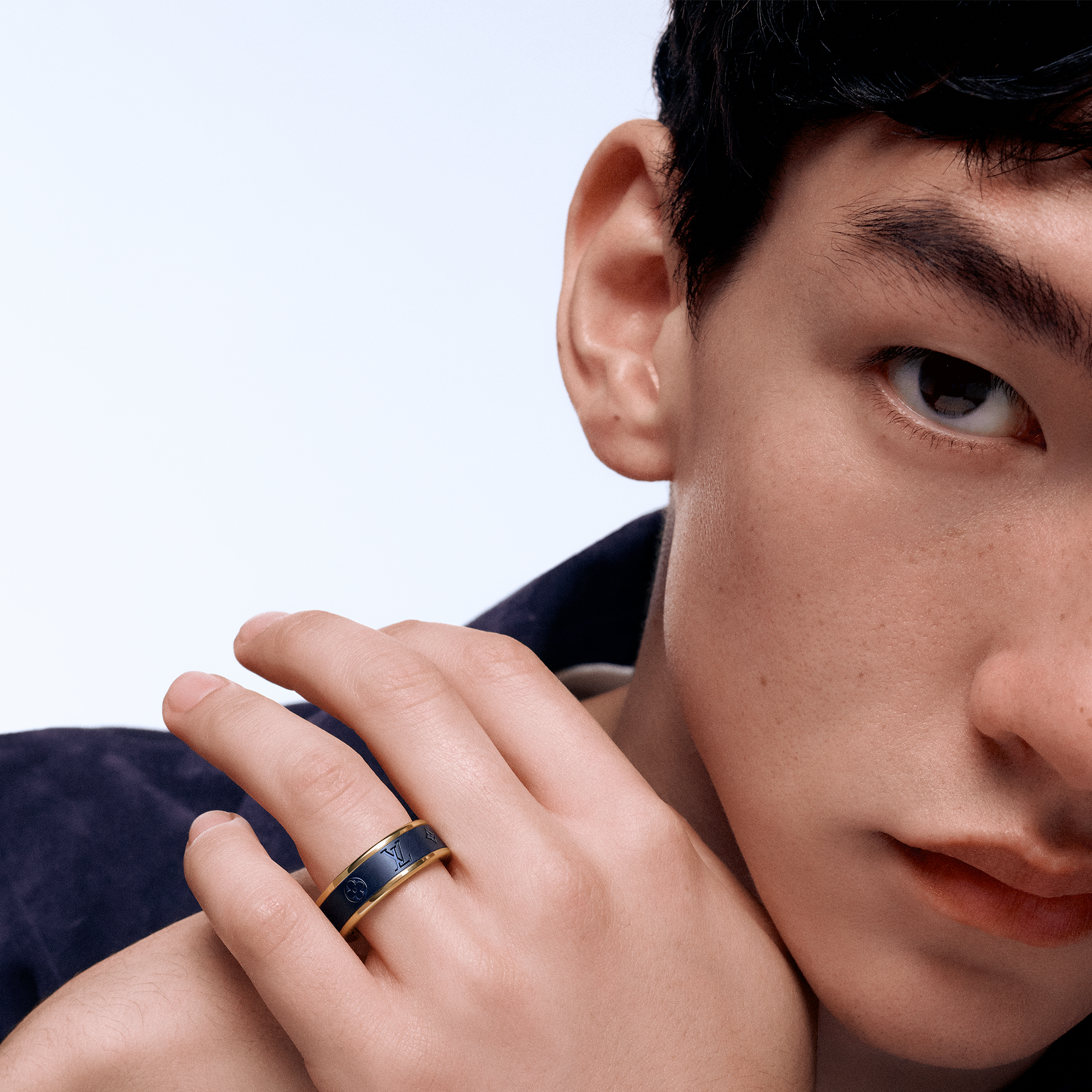 Les Gastons Vuitton Small Ring, Gelbgold und Titan  Schmuck Kategorien Ringe | LOUIS VUITTON (Zoom)