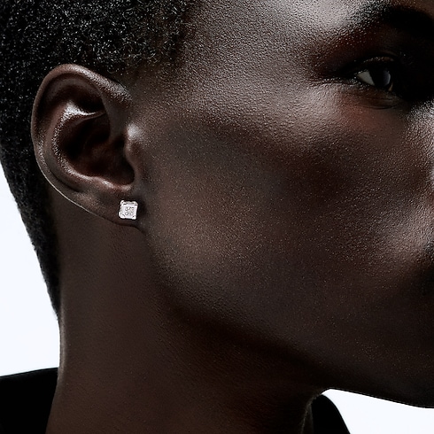 Les Gastons Vuitton Trunk Ohrstecker, Weißgold und Diamanten Schmuck Kollektionen Les Gastons Vuitton | LOUIS VUITTON (Zoom)