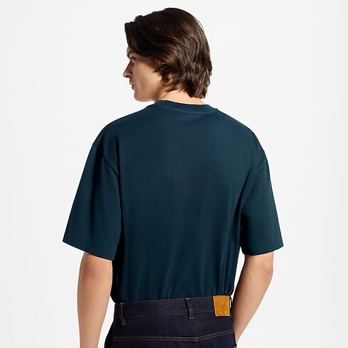 Locker geschnittenes T-Shirt cropped worn view