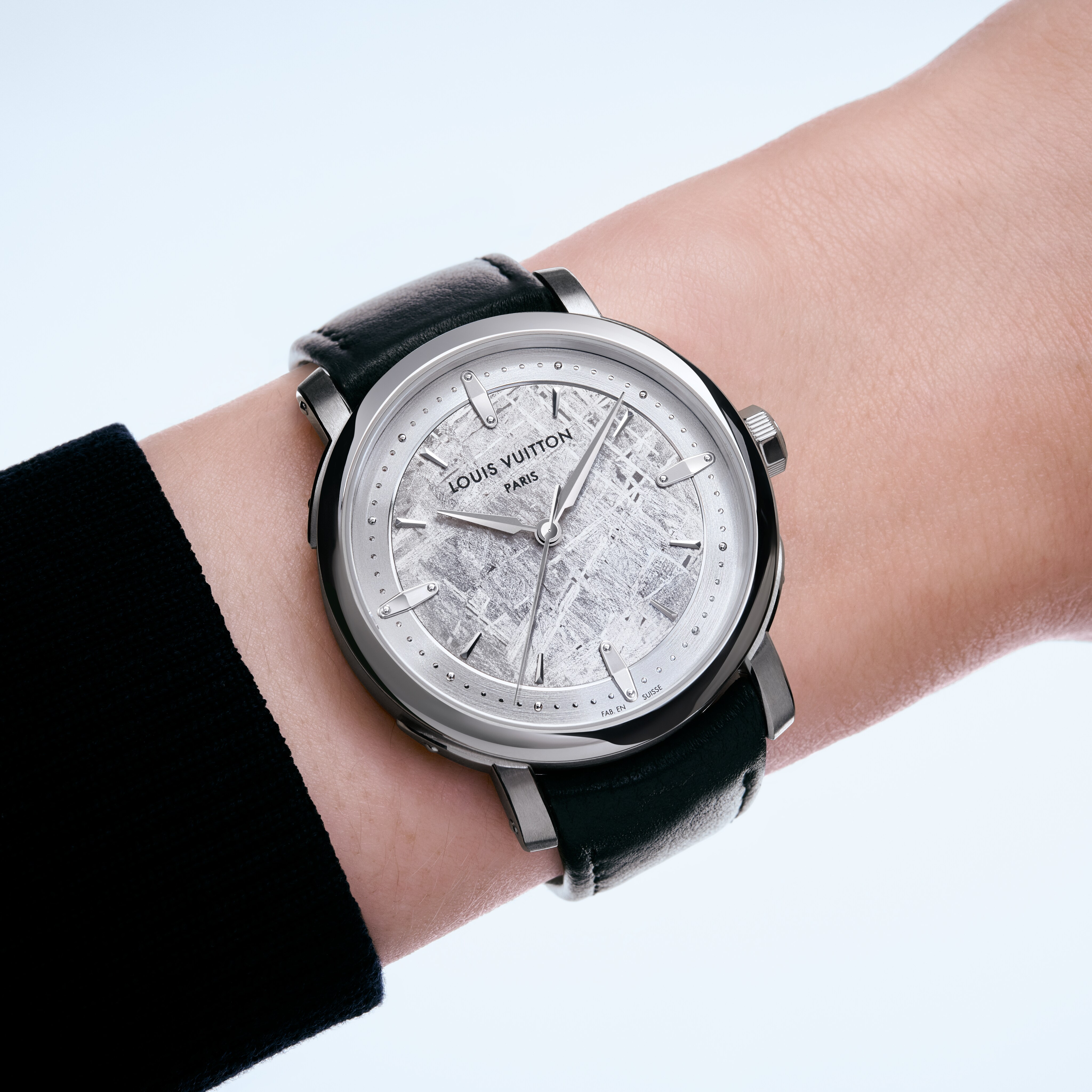 Louis Vuitton Escale, Automatikuhrwerk, 39 mm, Platin  Uhren Alle Uhren } | LOUIS VUITTON (Zoom)