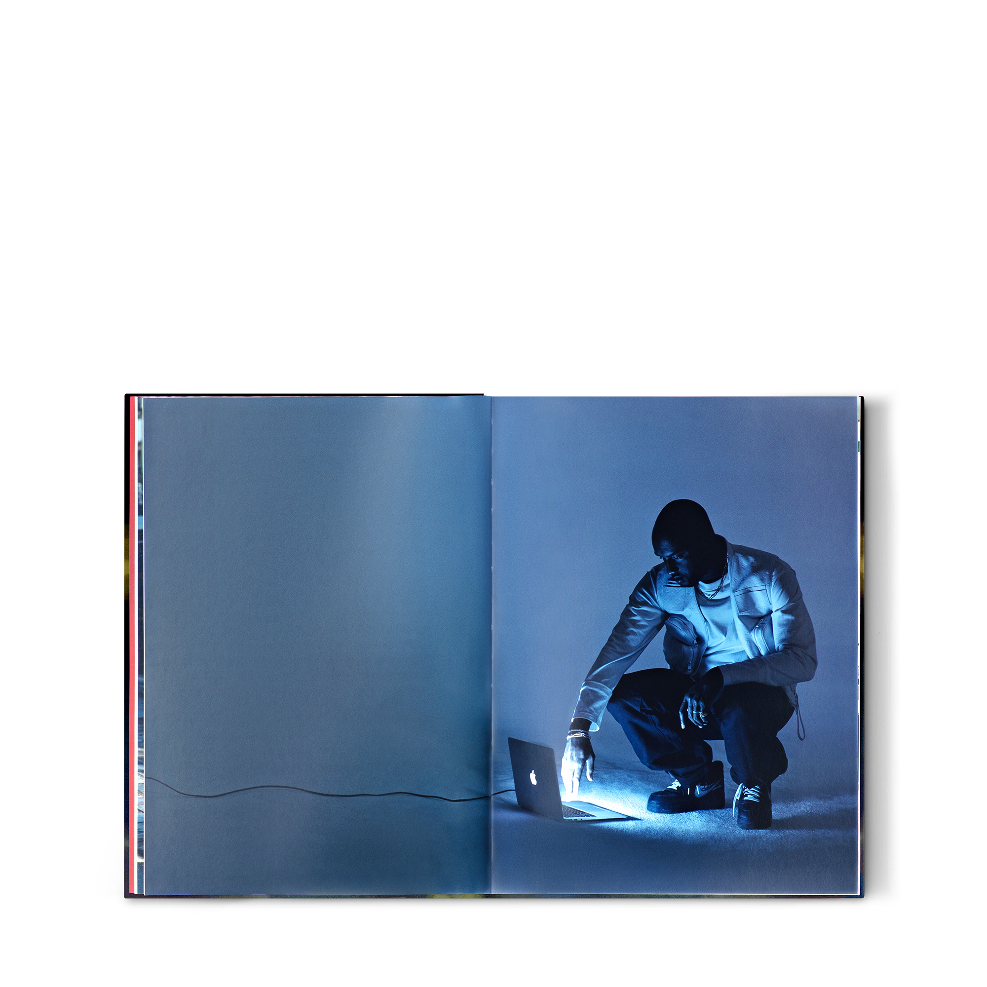 Louis Vuitton Virgil Abloh  Trunks, Reisen und Wohnen Bücher und Schreibaccessoires Bücher | LOUIS VUITTON (Zoom)
