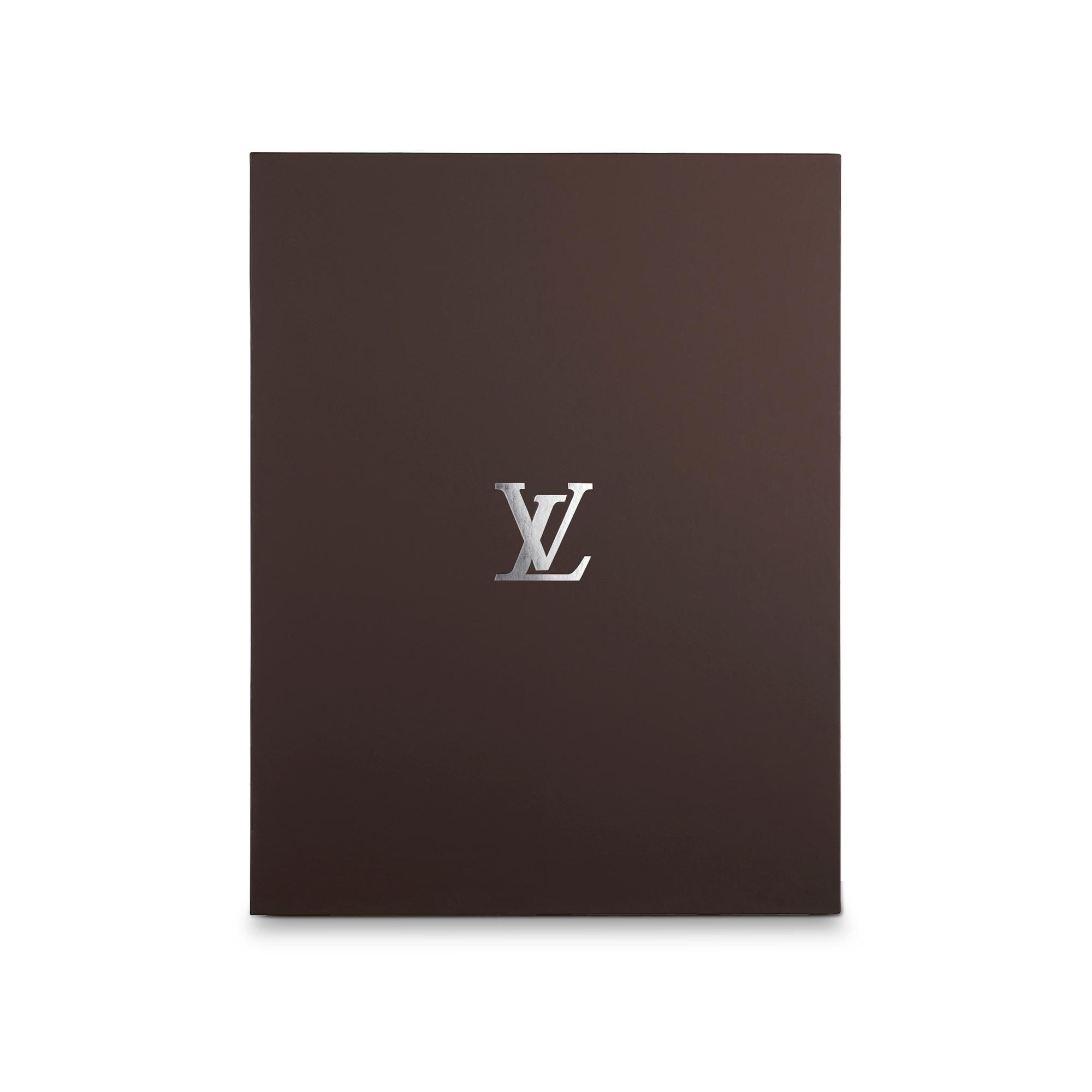 Louis Vuitton: The Birth of Modern Luxury – Koreanische Ausgabe  Herren Discontinued Product Obs 5 | LOUIS VUITTON (Zoom)