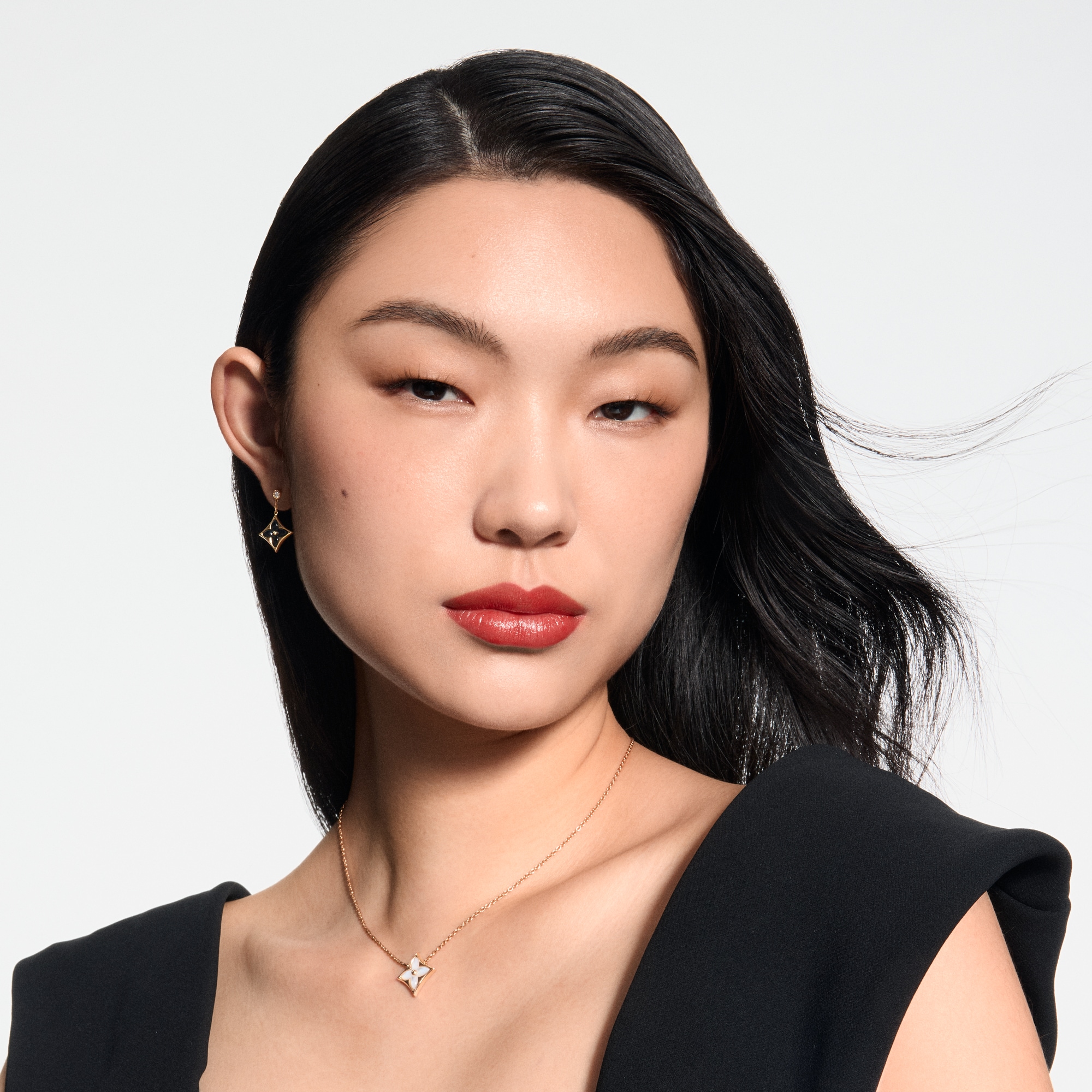 LV Baume - Lippenbalsam Nachfüllpackung   Düfte und Kosmetik Lippen } | LOUIS VUITTON (Zoom)