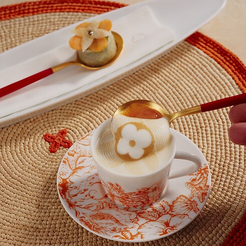 LV By The Pool Set mit 2 Kaffeetassen und den dazugehörigen Untertassen Trunks, Reisen und Wohnen Wohnen und Art of Dining Art of Dining | LOUIS VUITTON (Zoom)