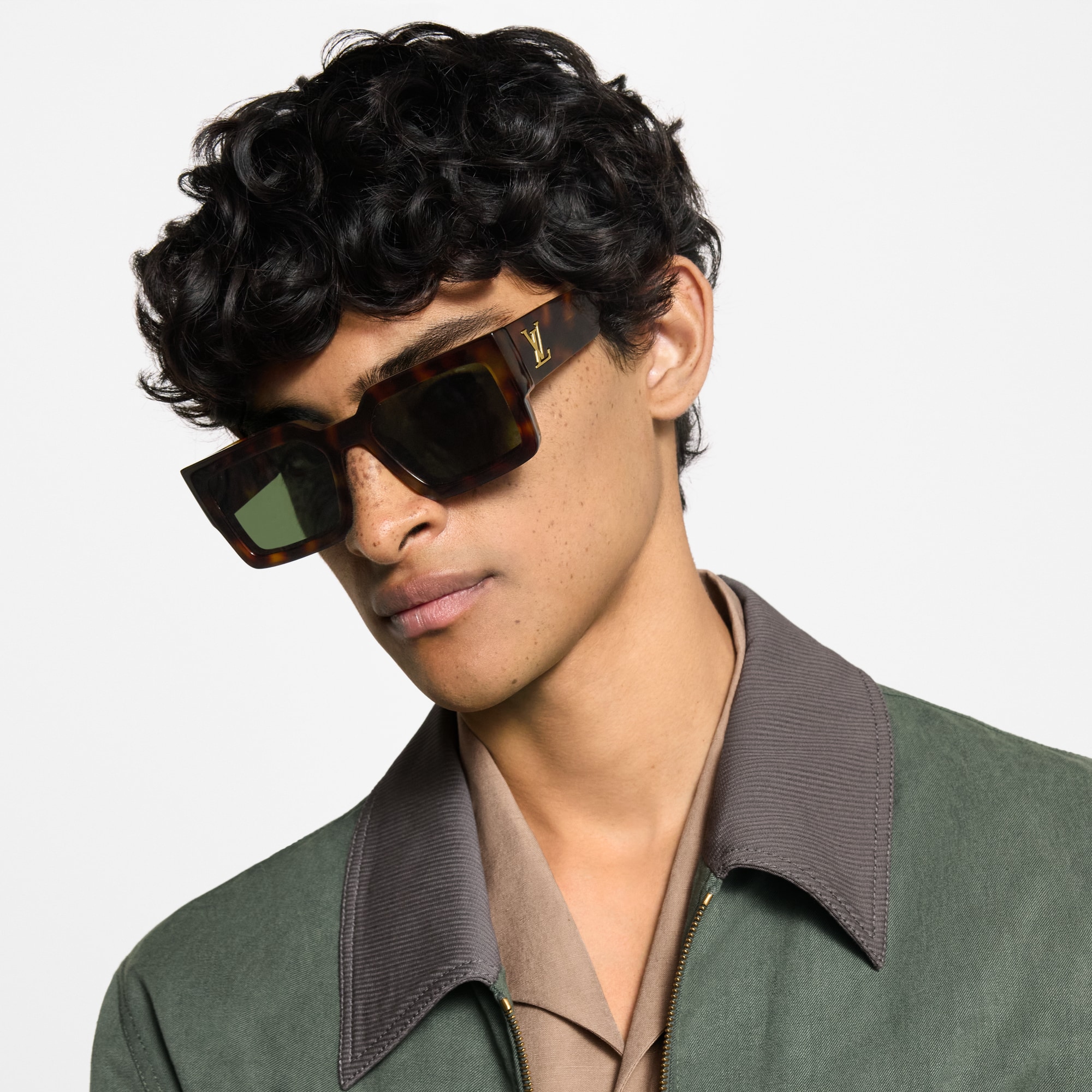 LV Clash Square Sonnenbrille S00 Herren Accessoires Sonnenbrillen | LOUIS VUITTON (Zoom)